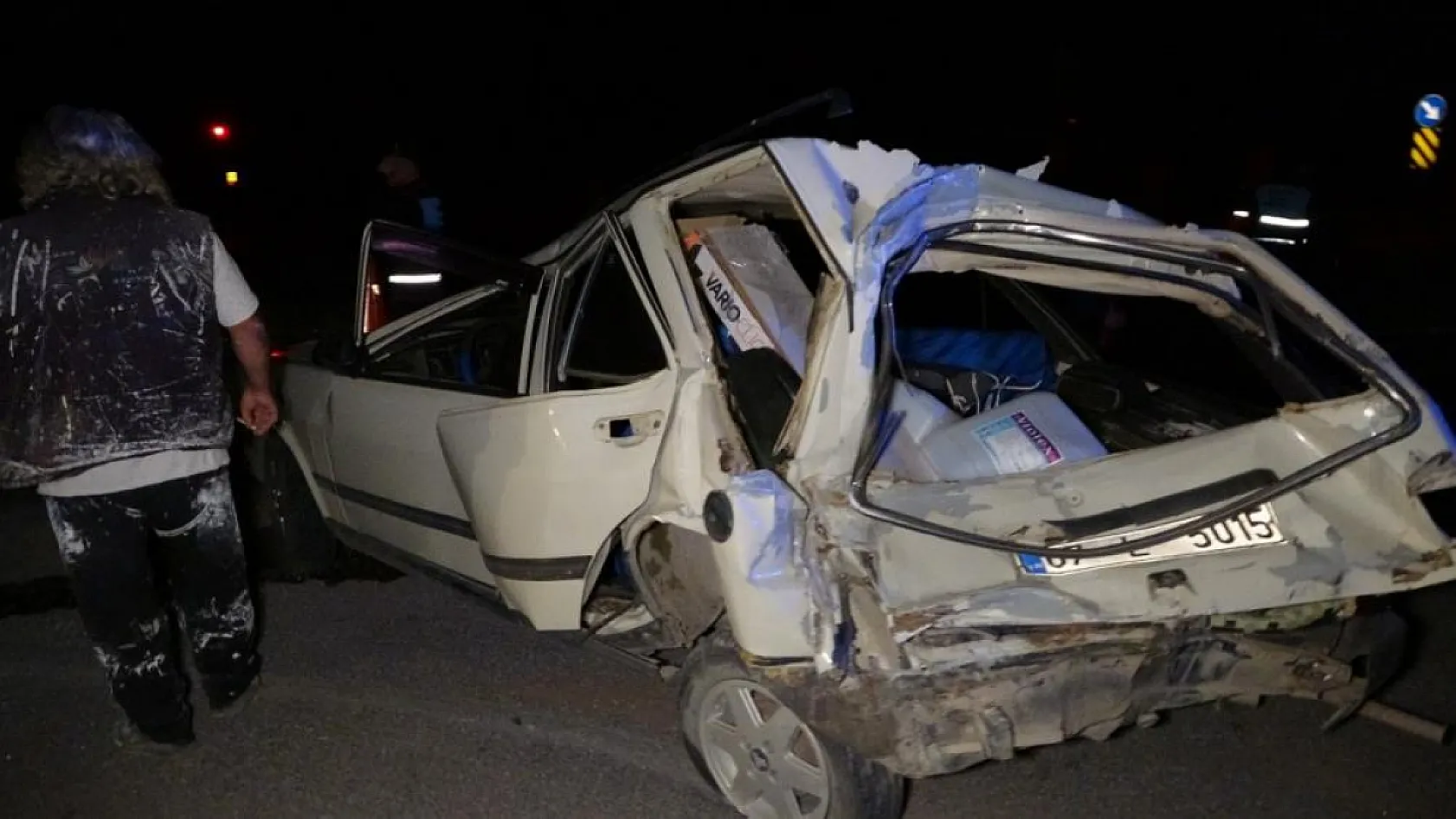 Feci kazada otomobil hurdaya döndü, korku dolu anlar yaşandı