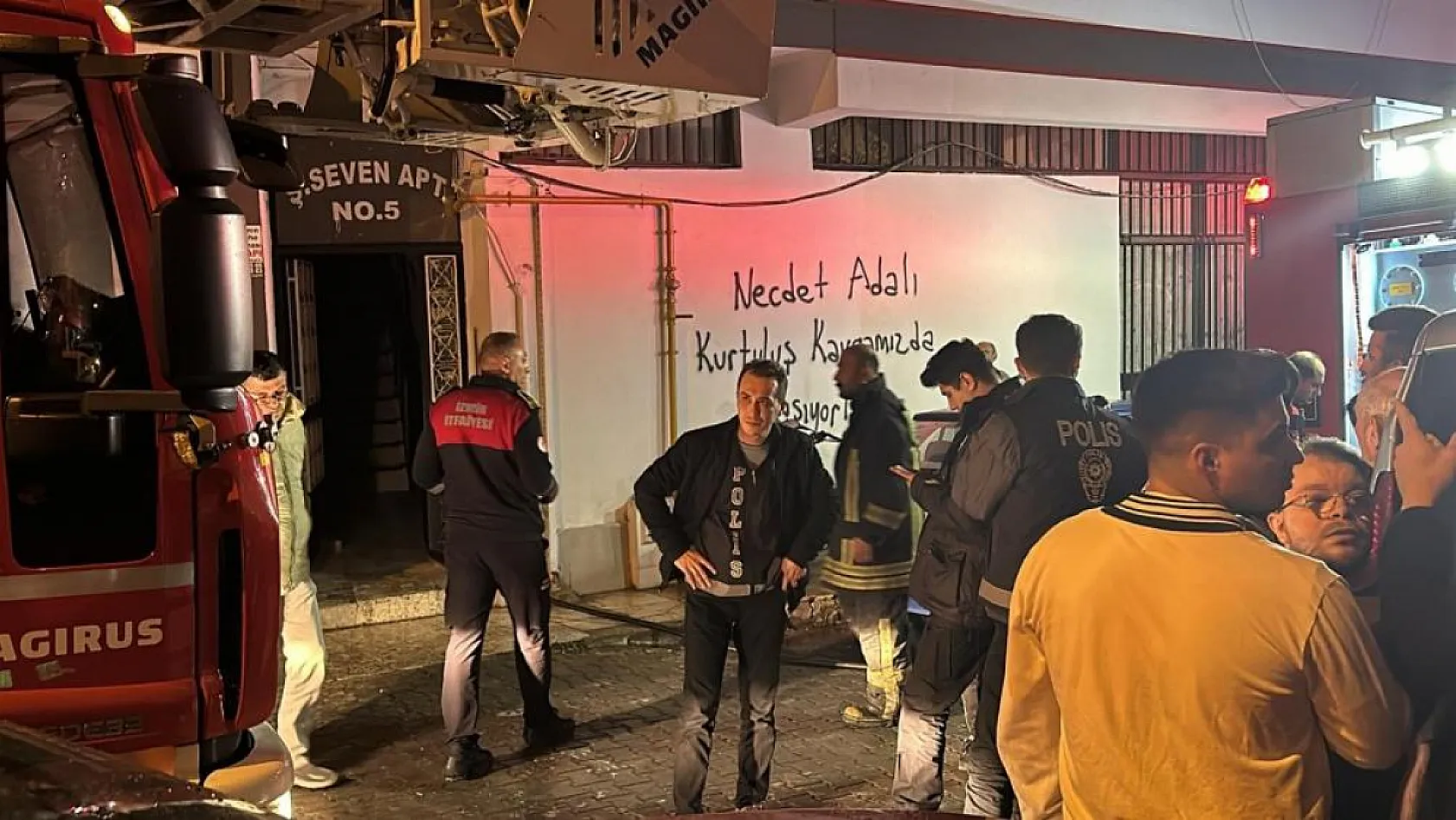 Apartman dairesi alevler içinde kaldı: 1 kişi hayatını kaybetti, 3 yaralı