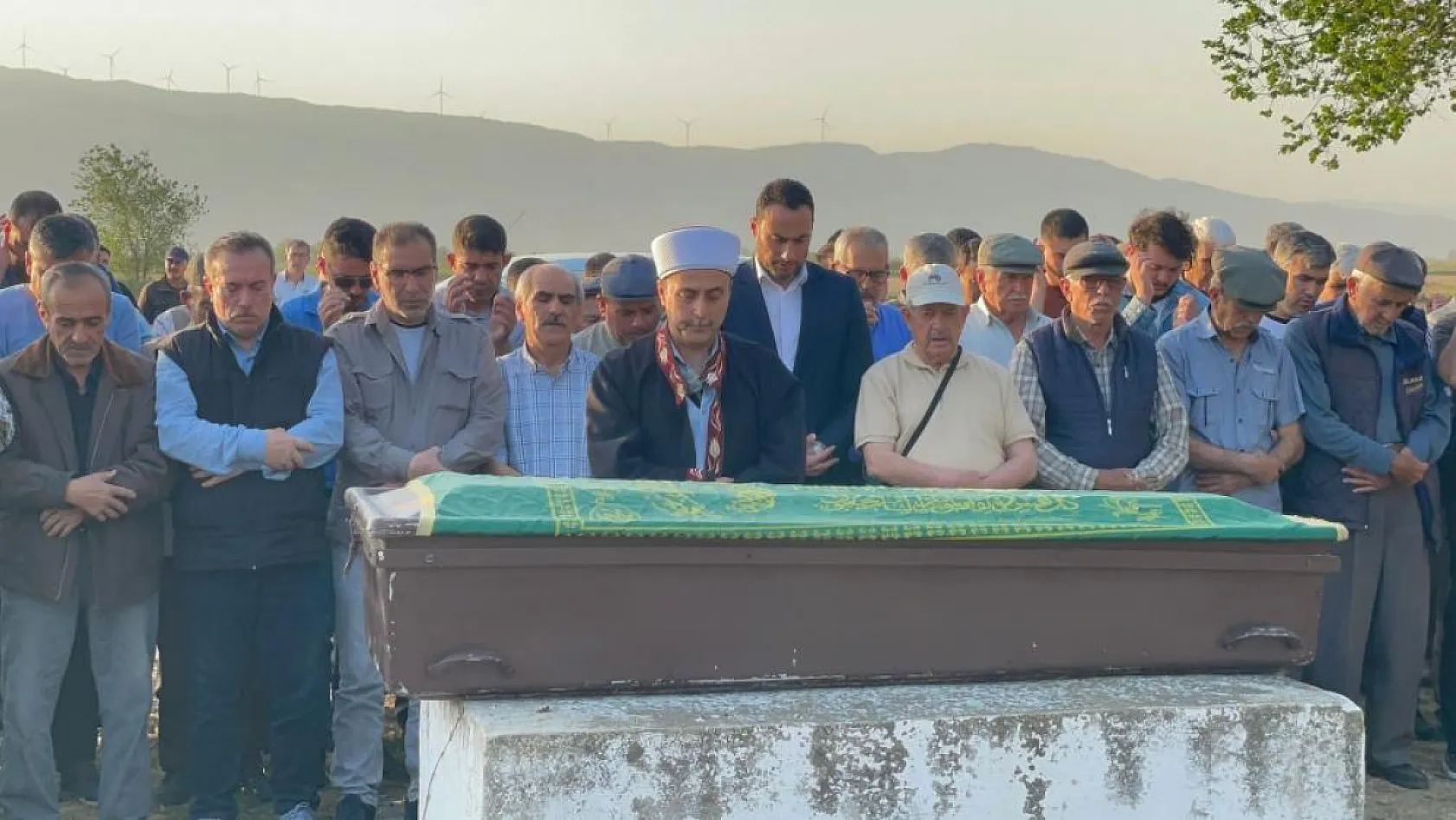 Teleferik kazasında hayatını kaybeden Memiş Gümüş toprağa verildi