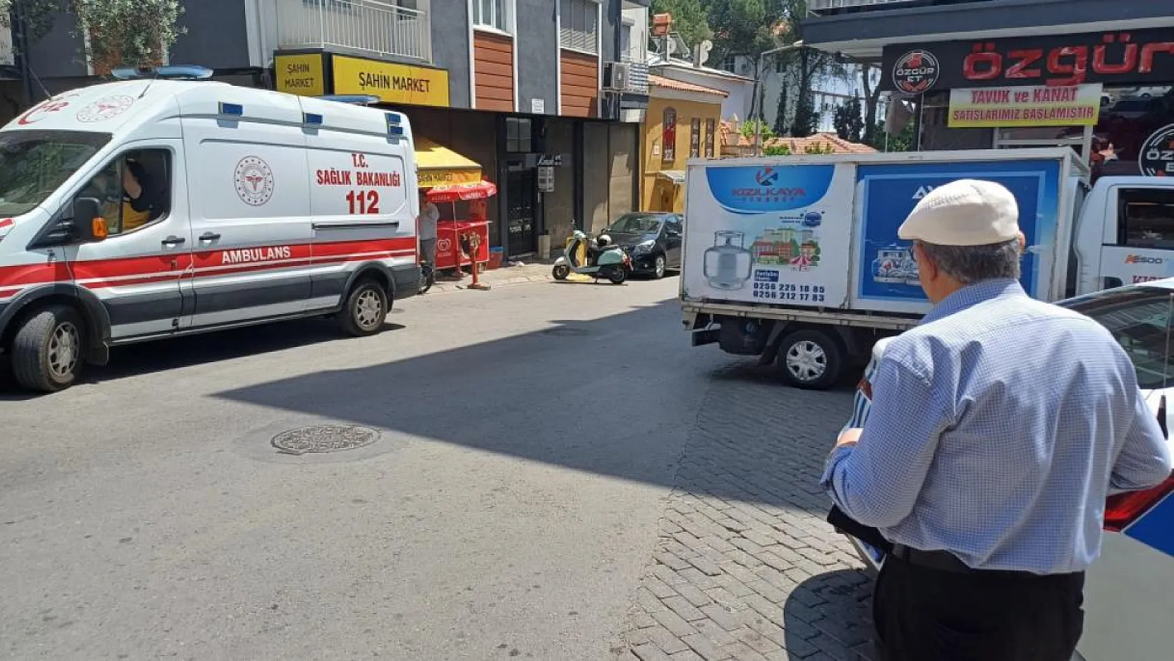 Yayaya çarpan elektrikli bisiklet sürücüsü yaralandı