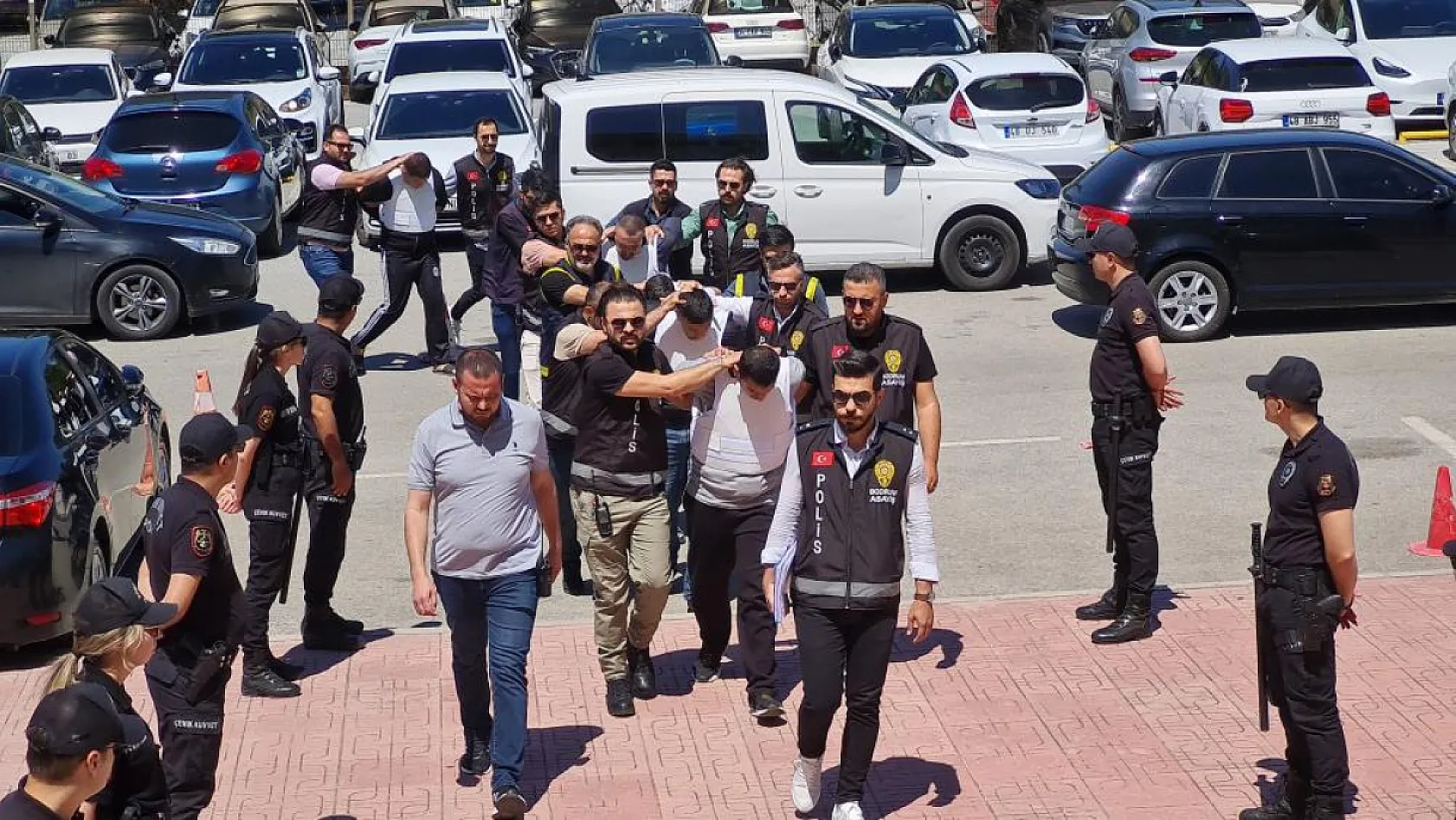 Bodrum'da 1 kişinin öldüğü silahlı kavgada 3 kişi tutuklandı