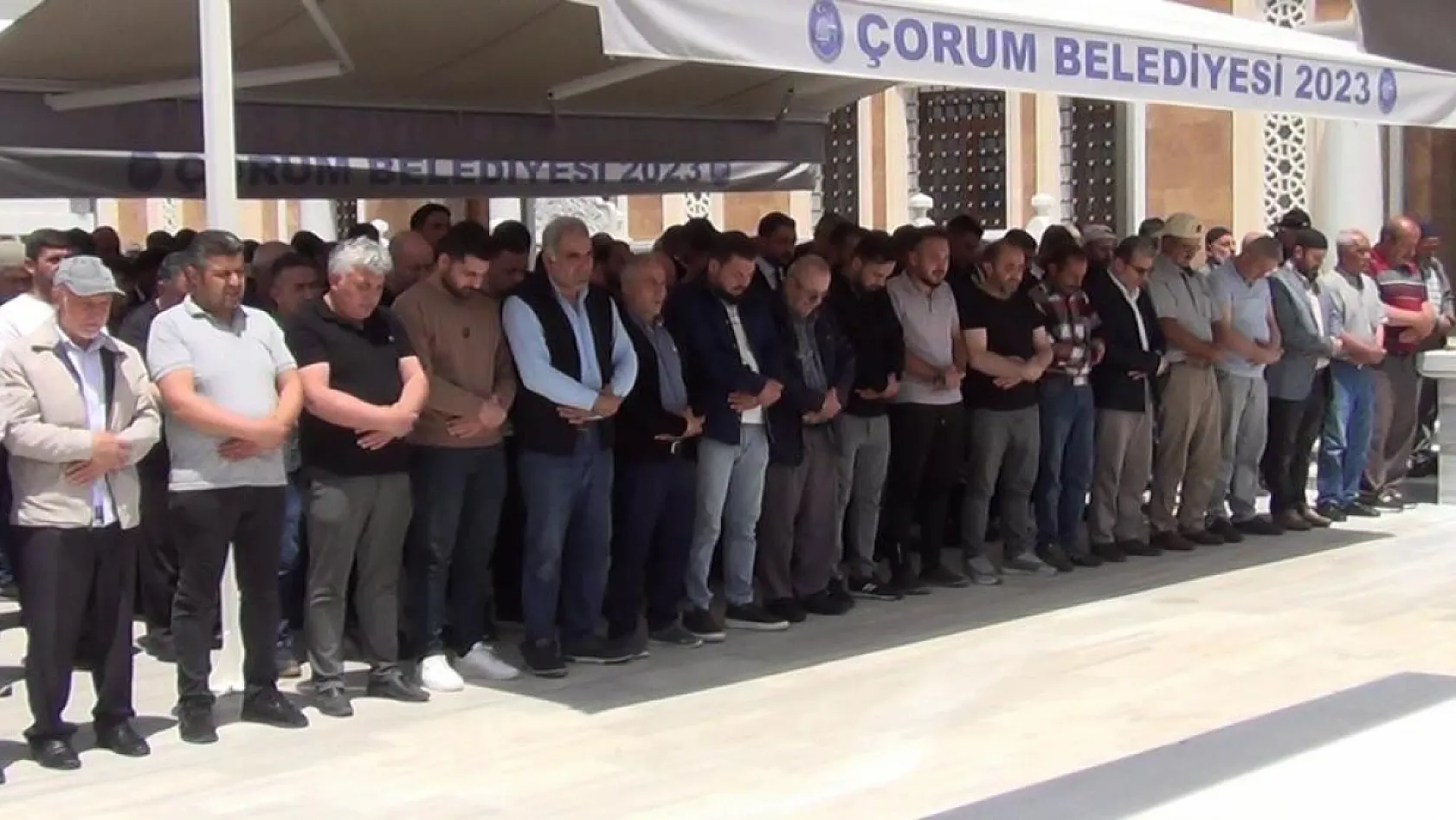 Hastane morgunda cesetler karıştı