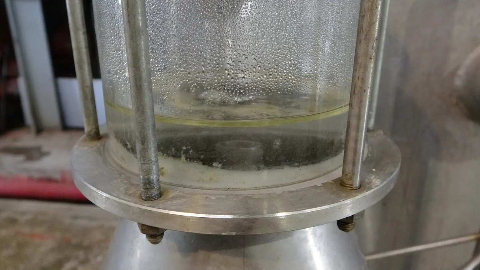 4 Tondan Sadece 1 Litre Çıkıyor, Litresi 400 Bin TL'yi Buluyor