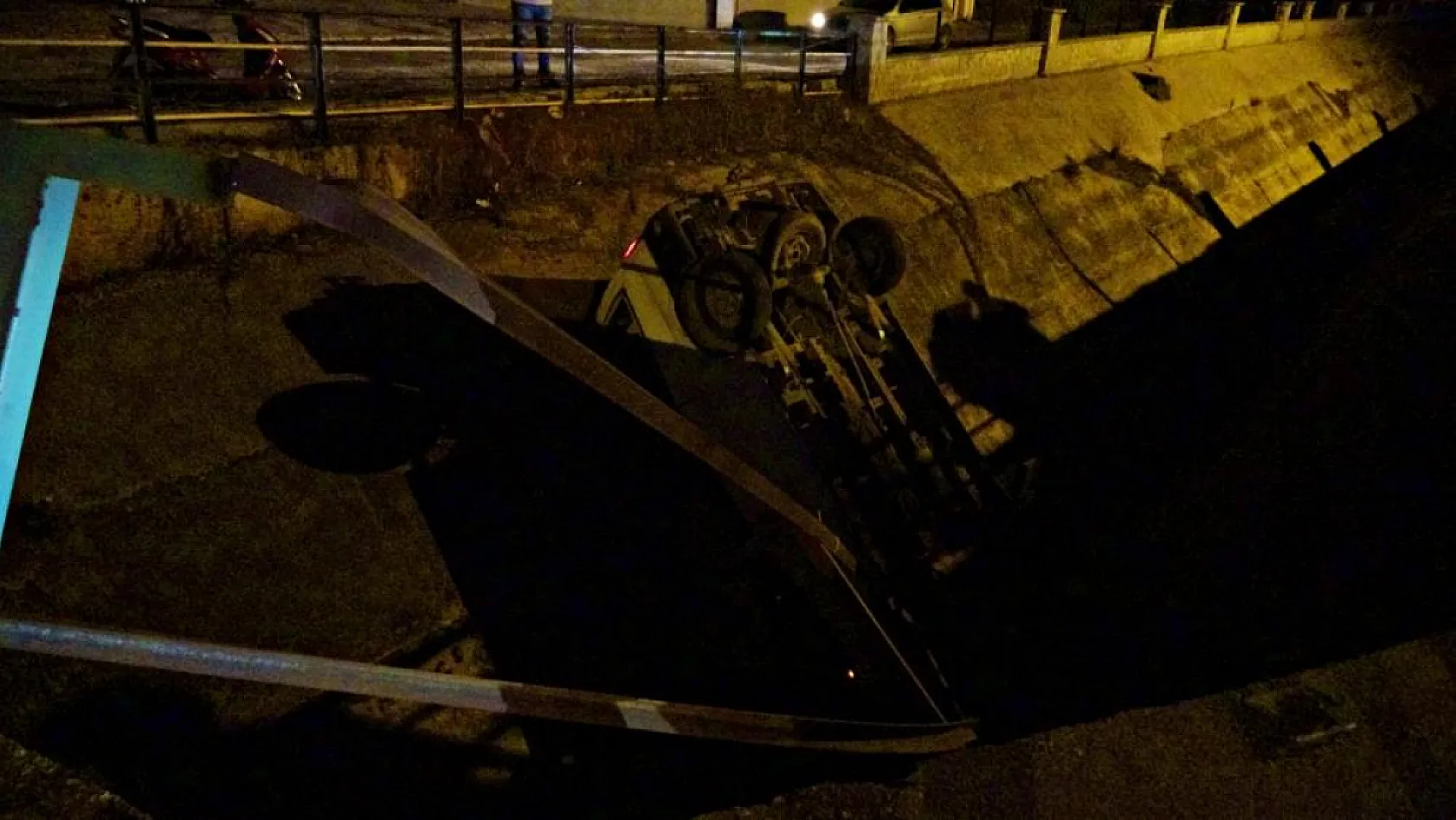 Ağabeyden kaza yapan kardeşe sitem:  'Akıllanmıyor'