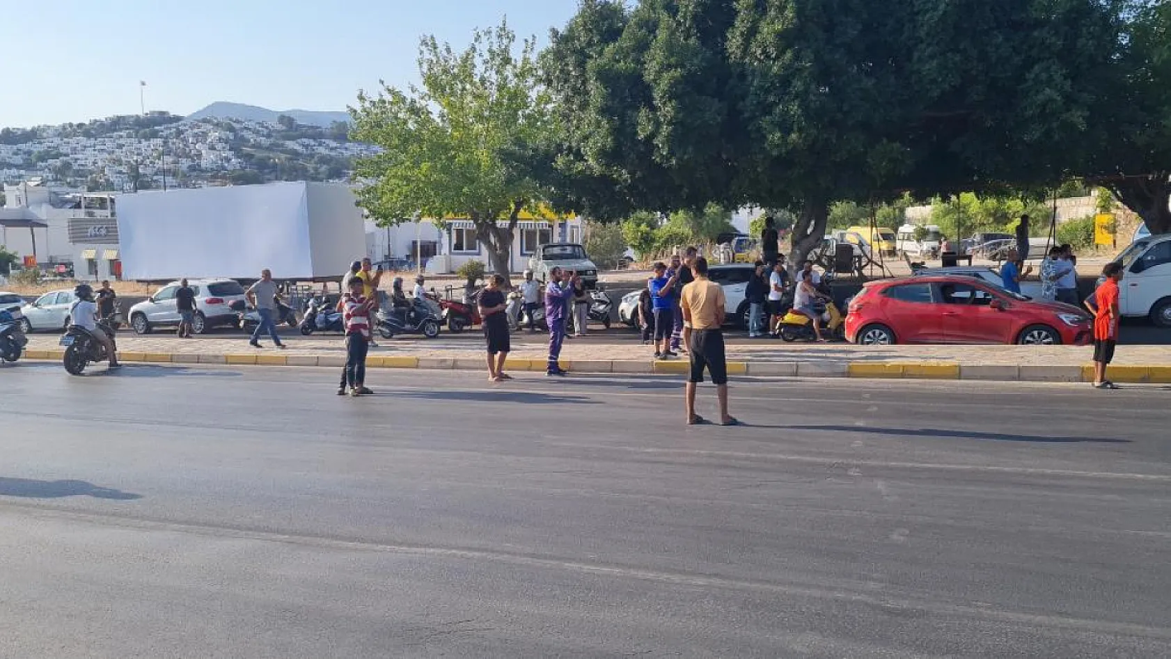 Bodrum'da Minibüs Yangını: Paniğe Neden Oldu!