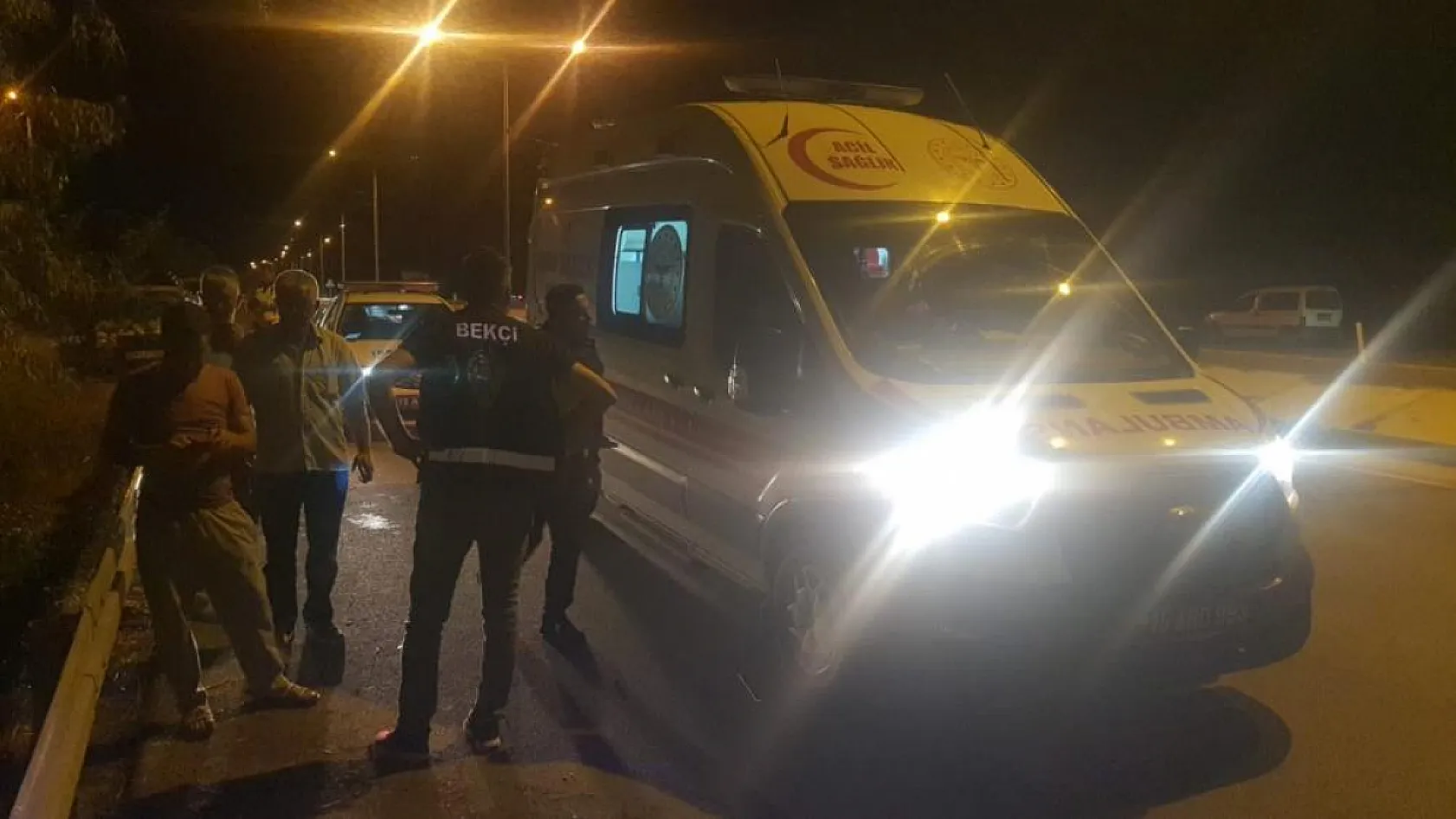 Burdur-Fethiye Yolunda Şarampole Devrilen Araçta 2'si Çocuk 4 Kişi Yaralandı