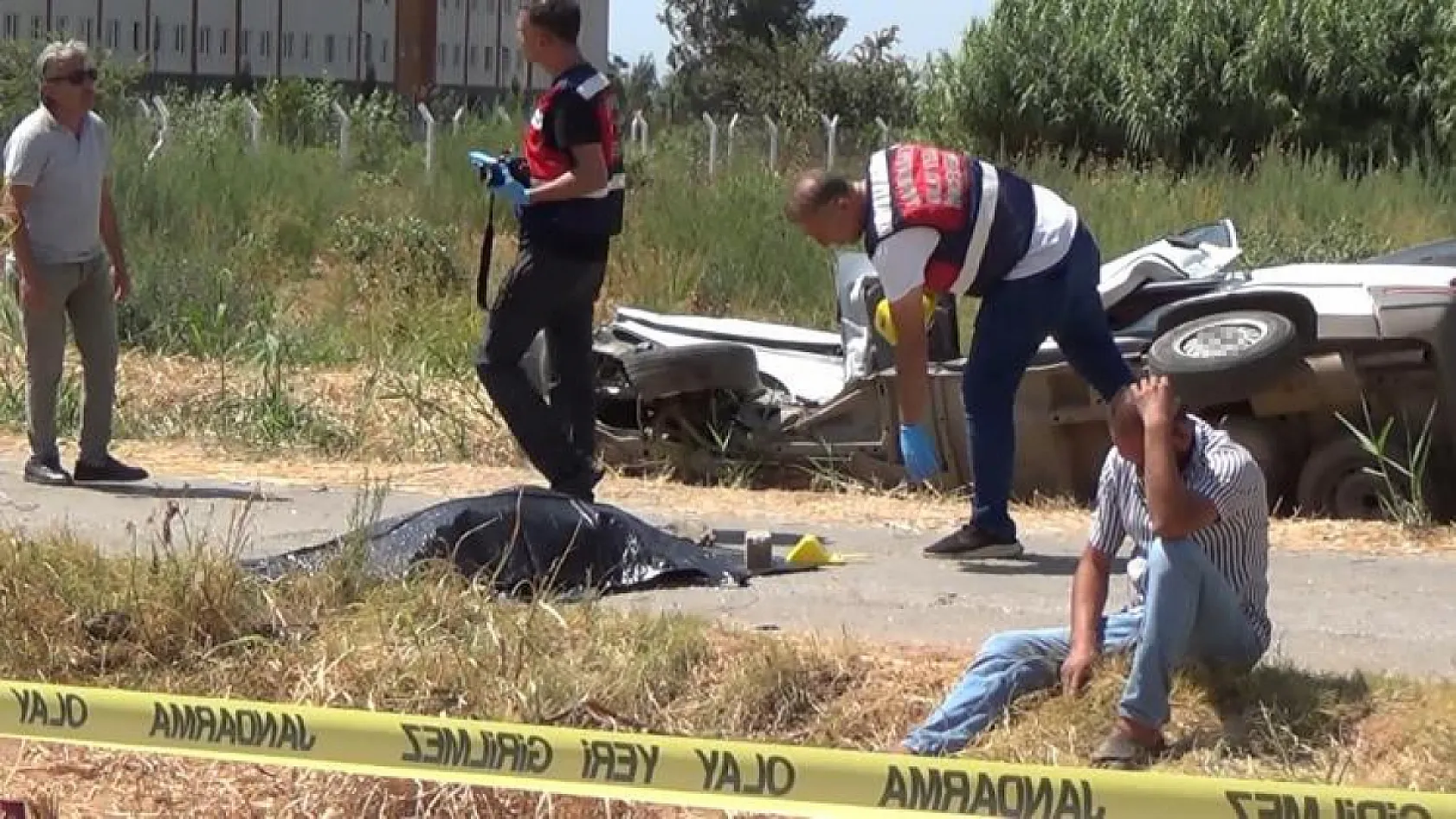 Kazada hayatını kaybeden annesinin yemenisini koklayıp gözyaşlarına boğuldu