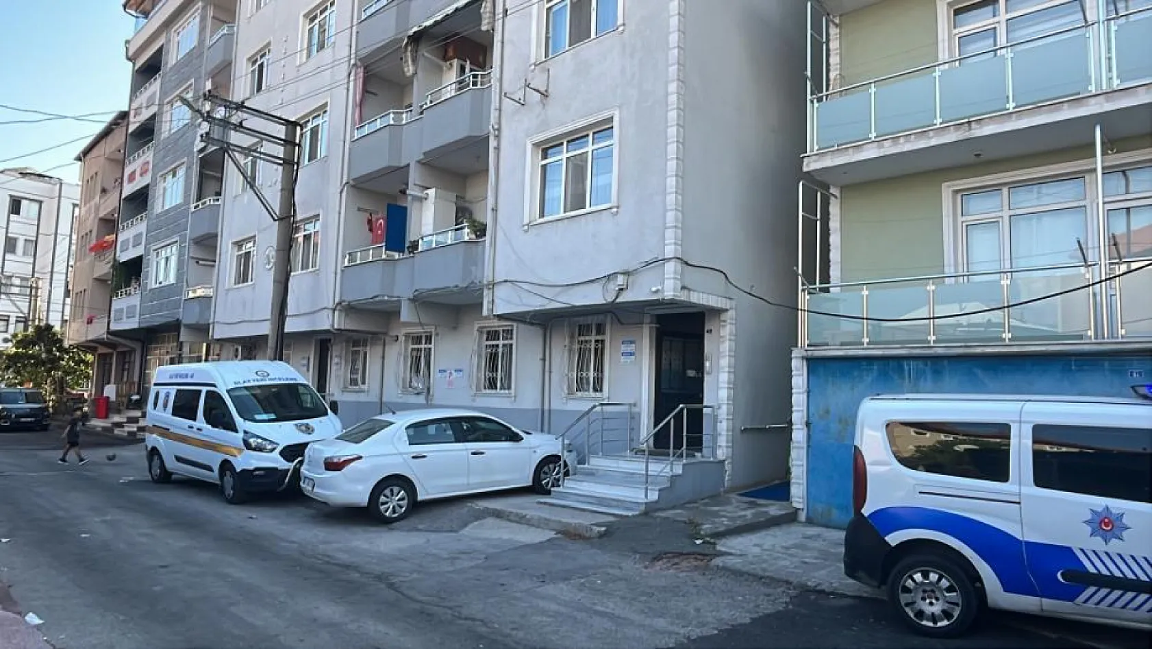 Kanser ağrılarına dayanamayan emekli polis memuru intihara kalkıştı