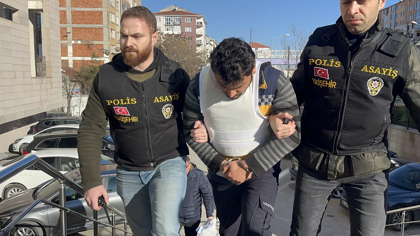 Hırsızlık için girdiği evdeki kadını öldüren sanığa ceza yağdı