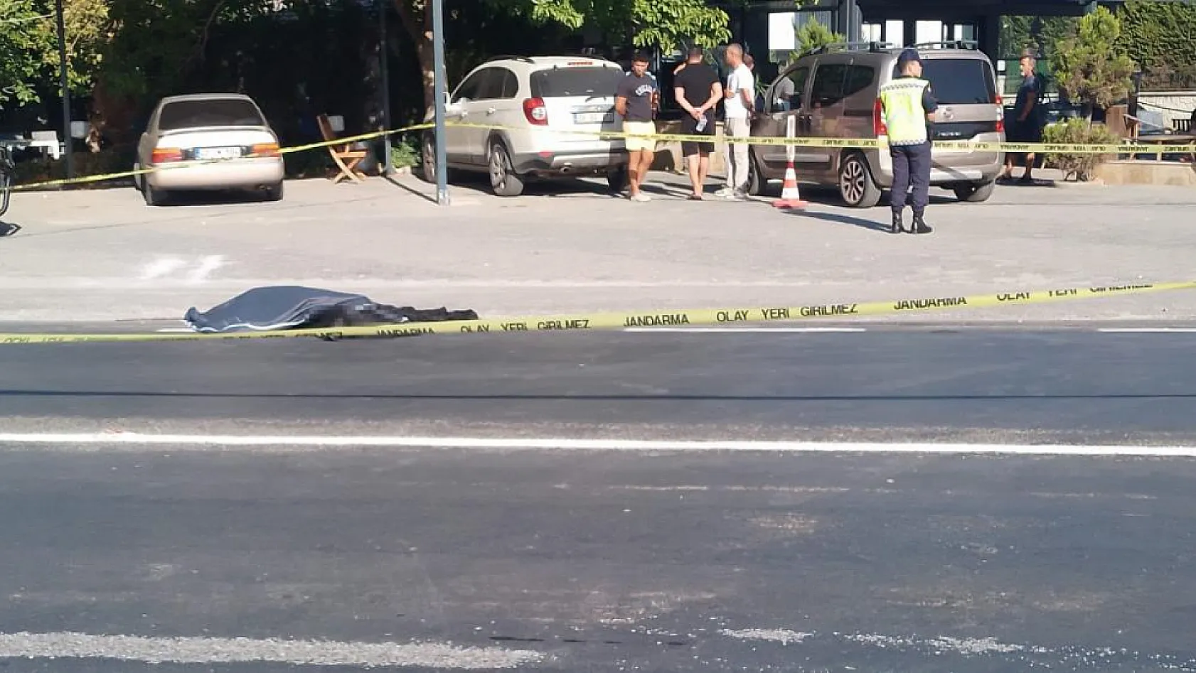 Otomobilin çarptığı yaya hayatını kaybetti