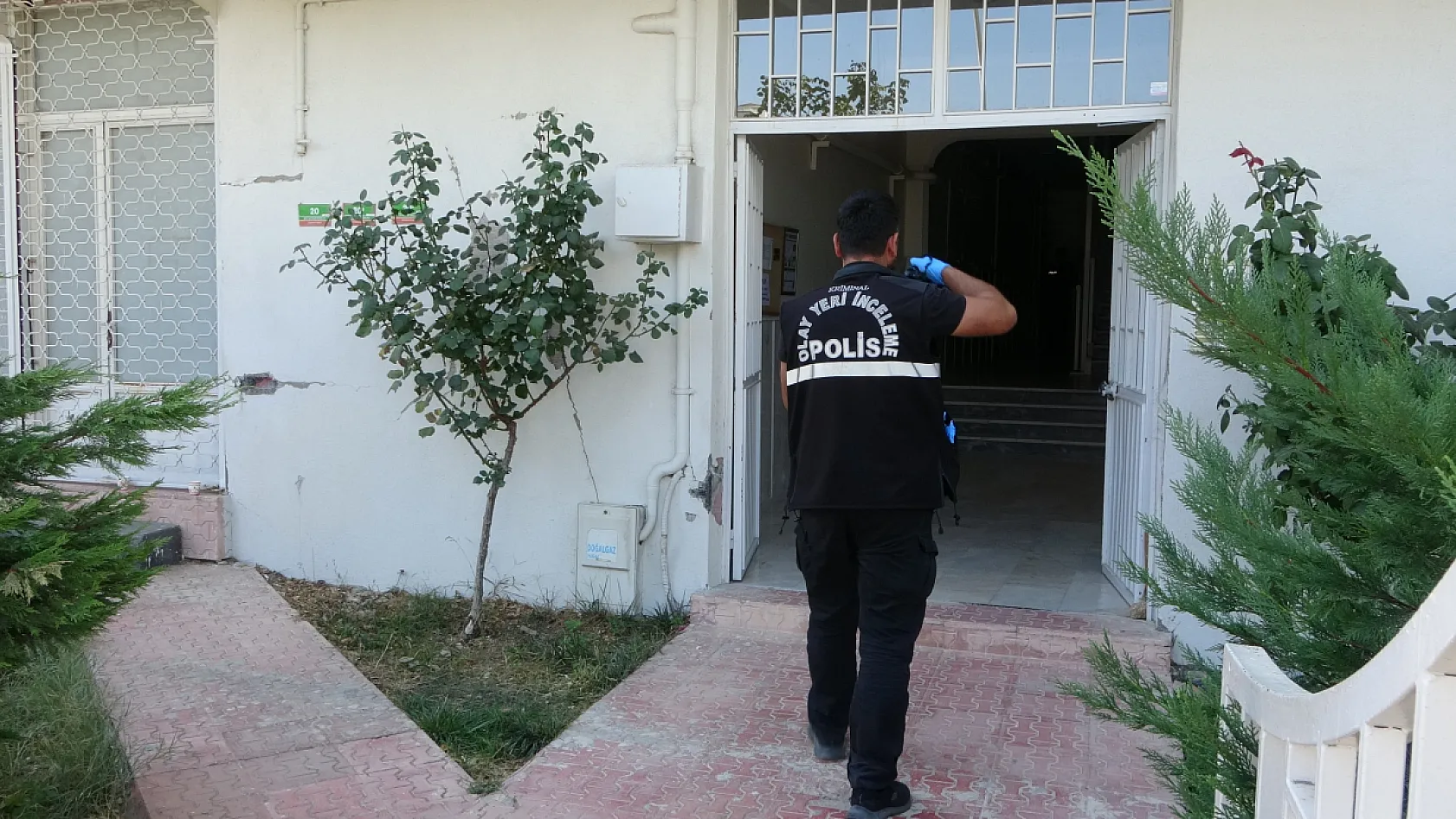 Banyoda korkunç ölüm: 55 yaşındaki şahıs banyoda kanlar içerisinde ölü bulundu