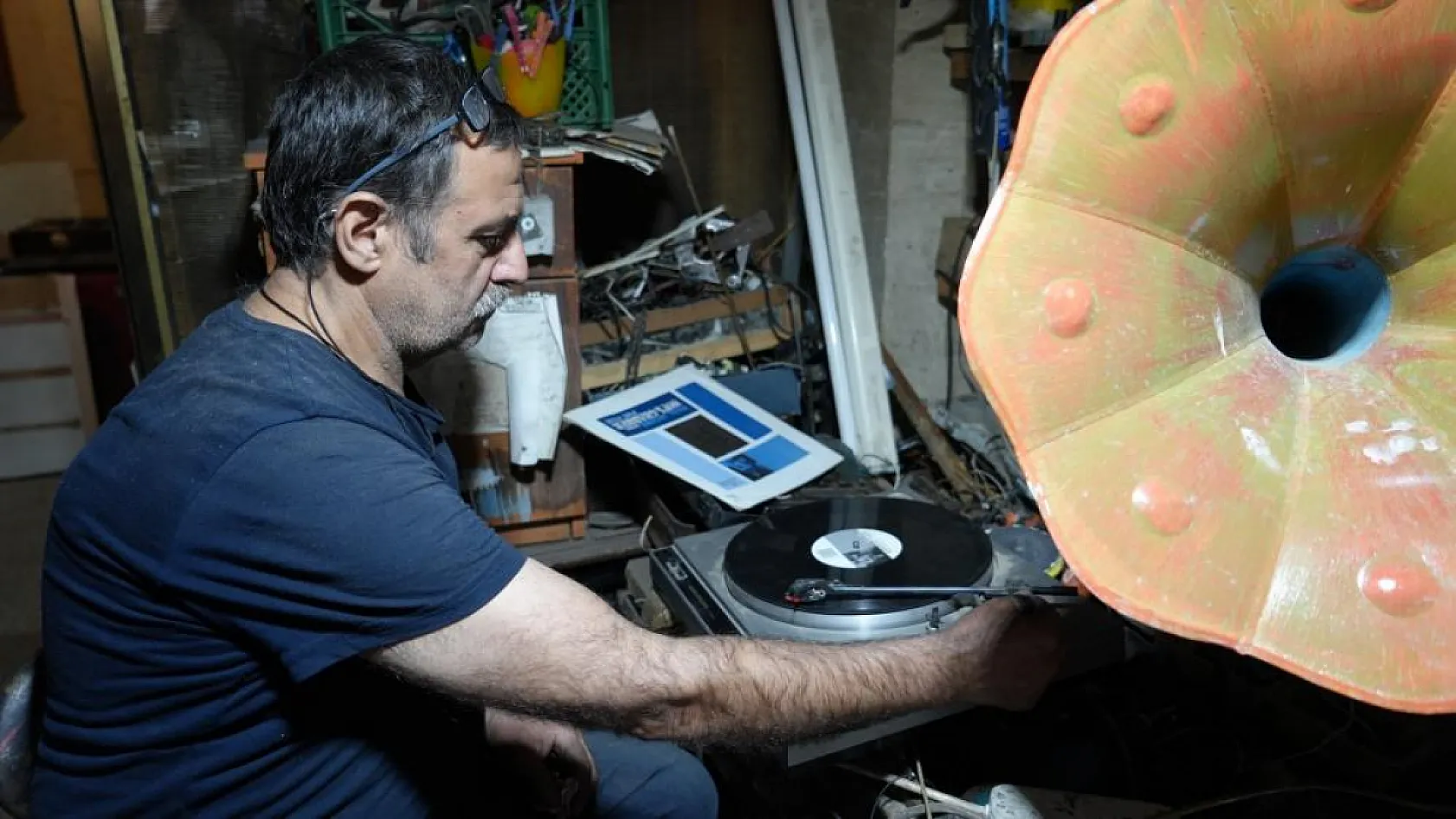 Yeni nesil plaklar, antika gramofonlara ilgiyi azalttı