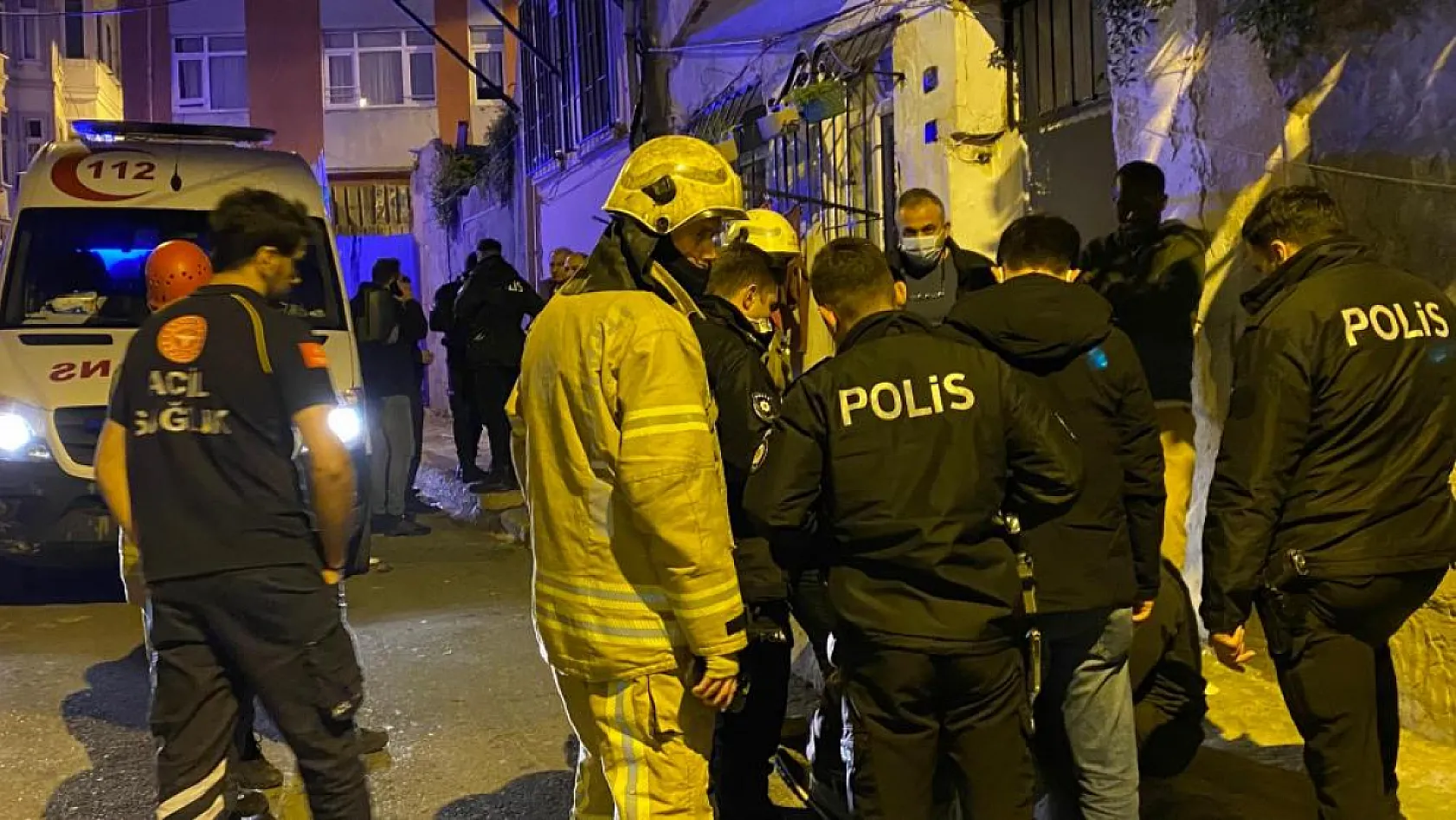 4 katlı binadan anne ve bebeğinin cesedi çıktı