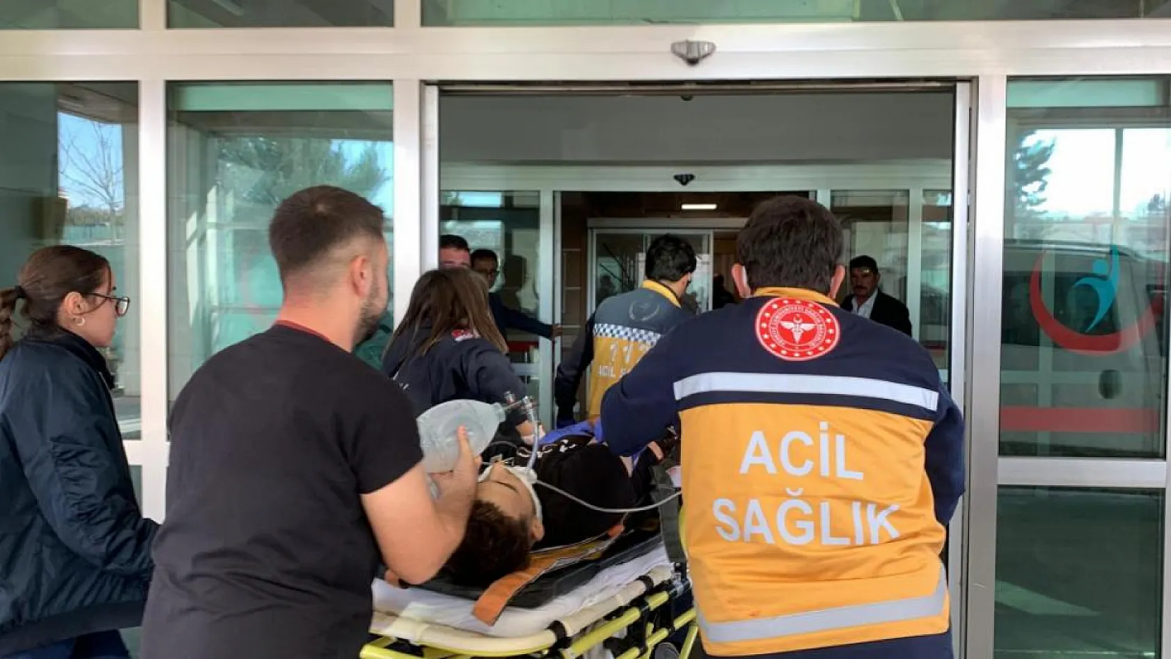Lise öğrencisi okula tabanca getirip arkadaşını öldürdü
