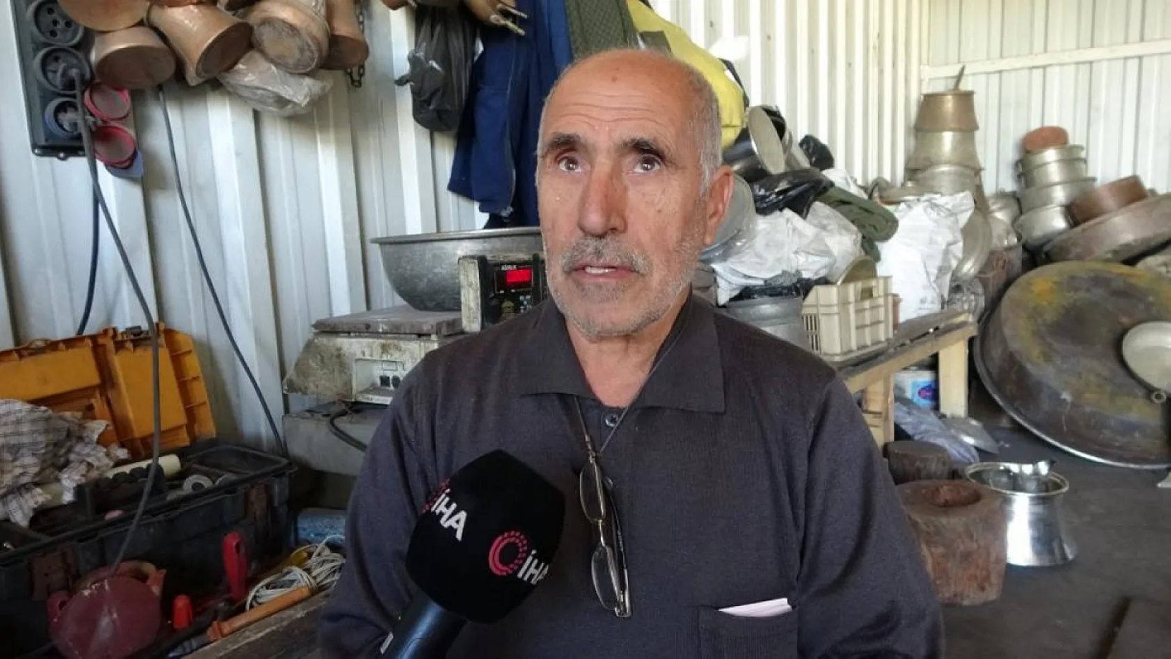 57 yıllık kalay ustası zamana direniyor