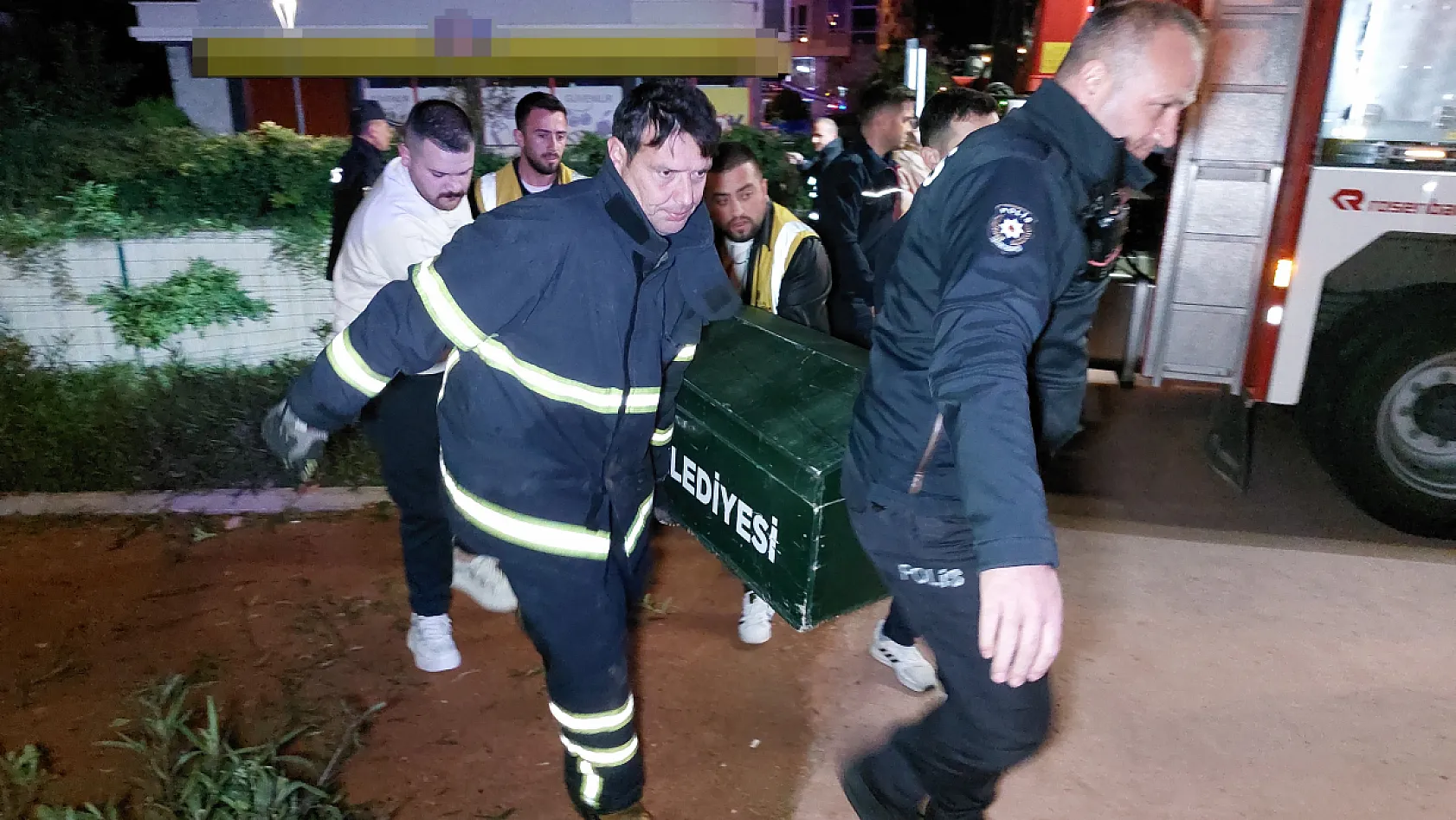 Dereye uçan otomobilde can pazarı: 1 ölü, 1 yaralı