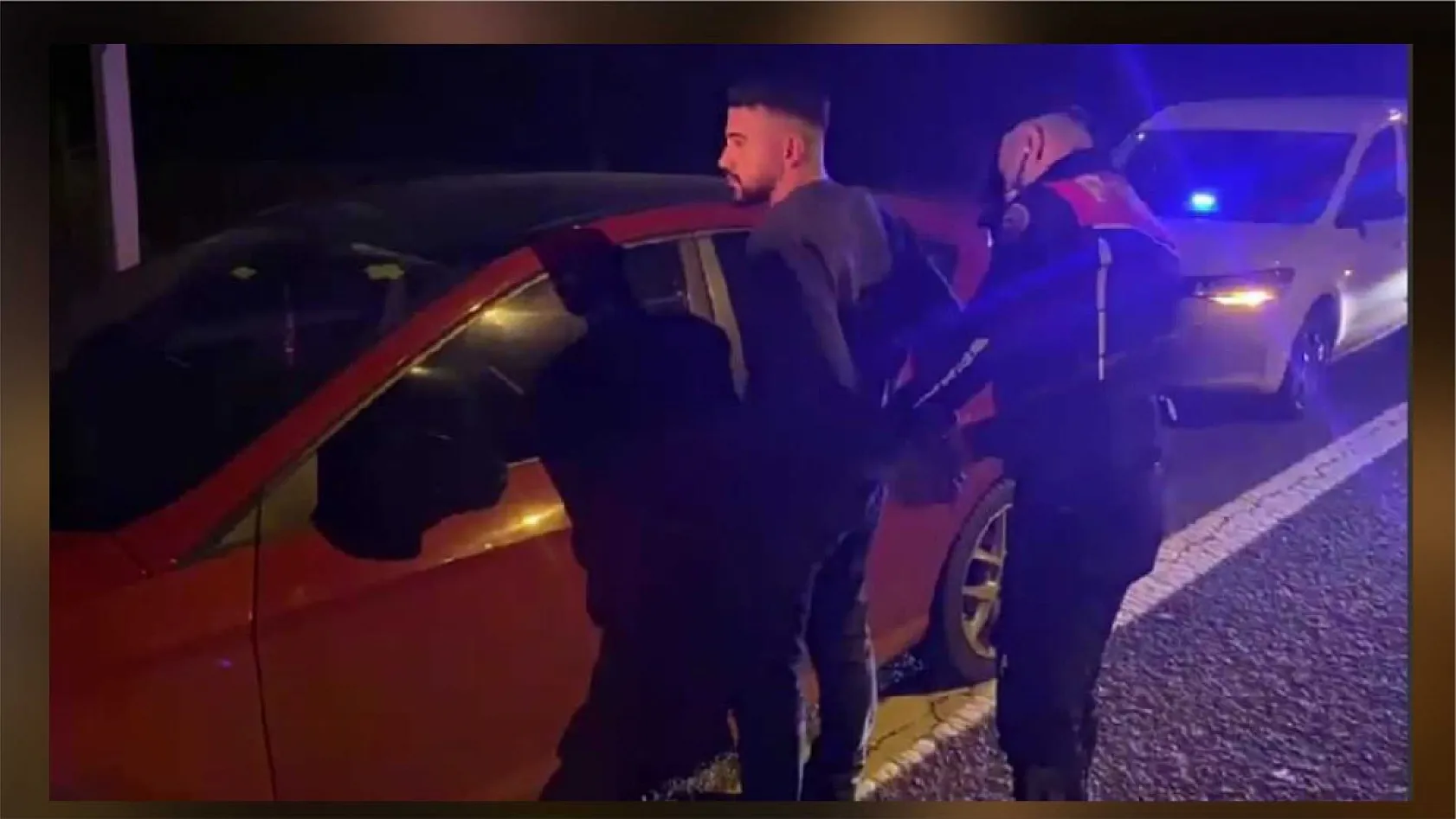 Sosyal medya fenomenleri arasında silahlı kavga
