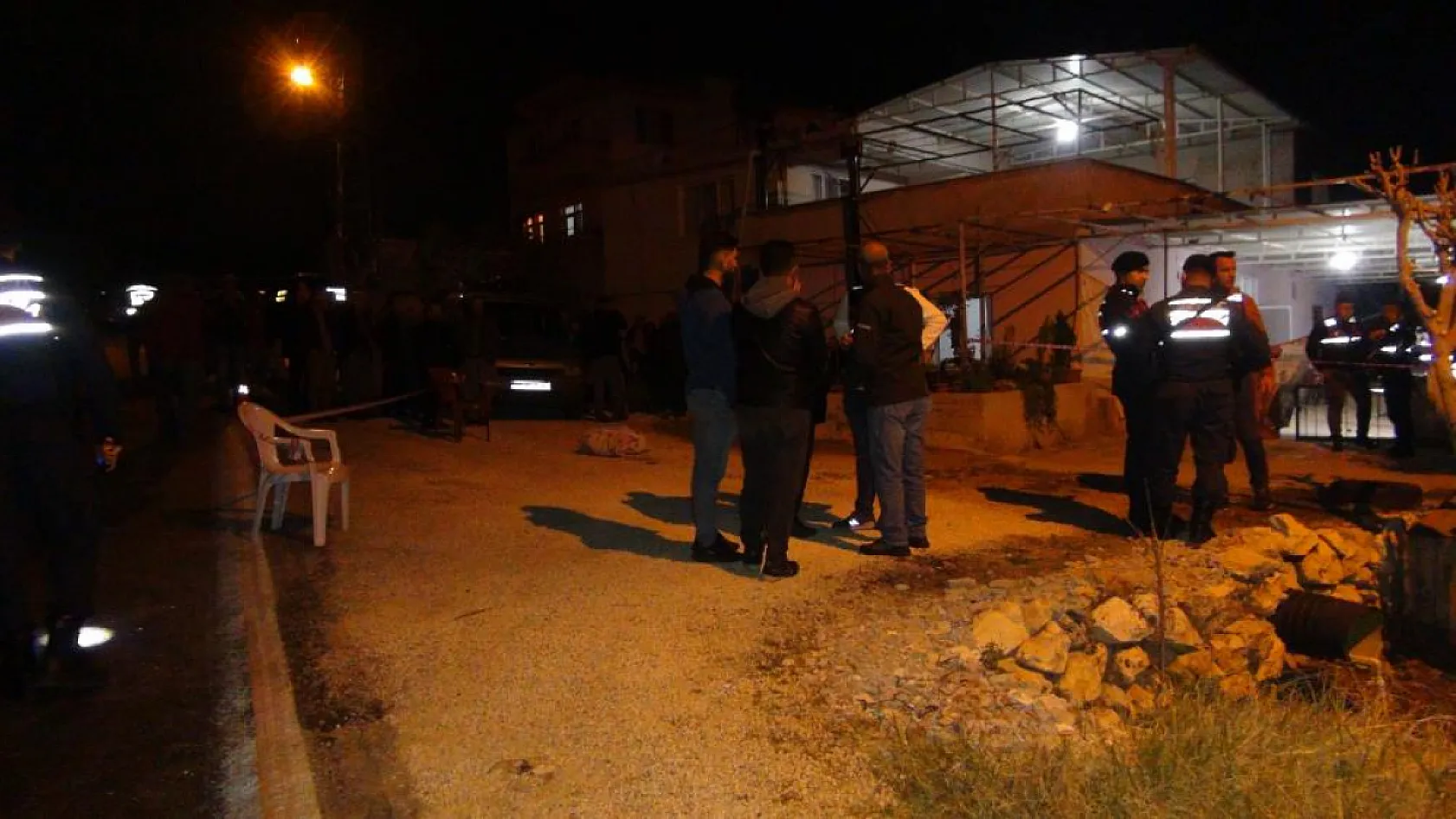 Av tüfeğiyle dehşet saçtı: Eşini ve kayınbiraderini öldürdü