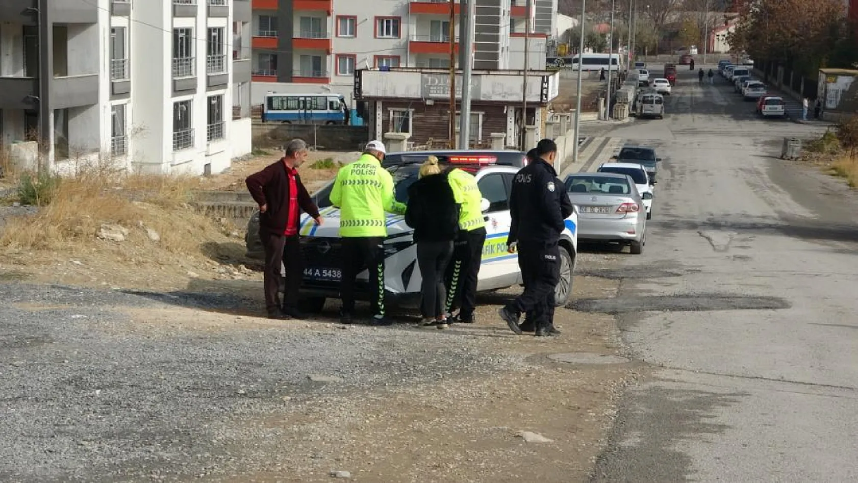 Kontrolden çıkan araç öğrencilerin arasına daldı: 8 yaralı