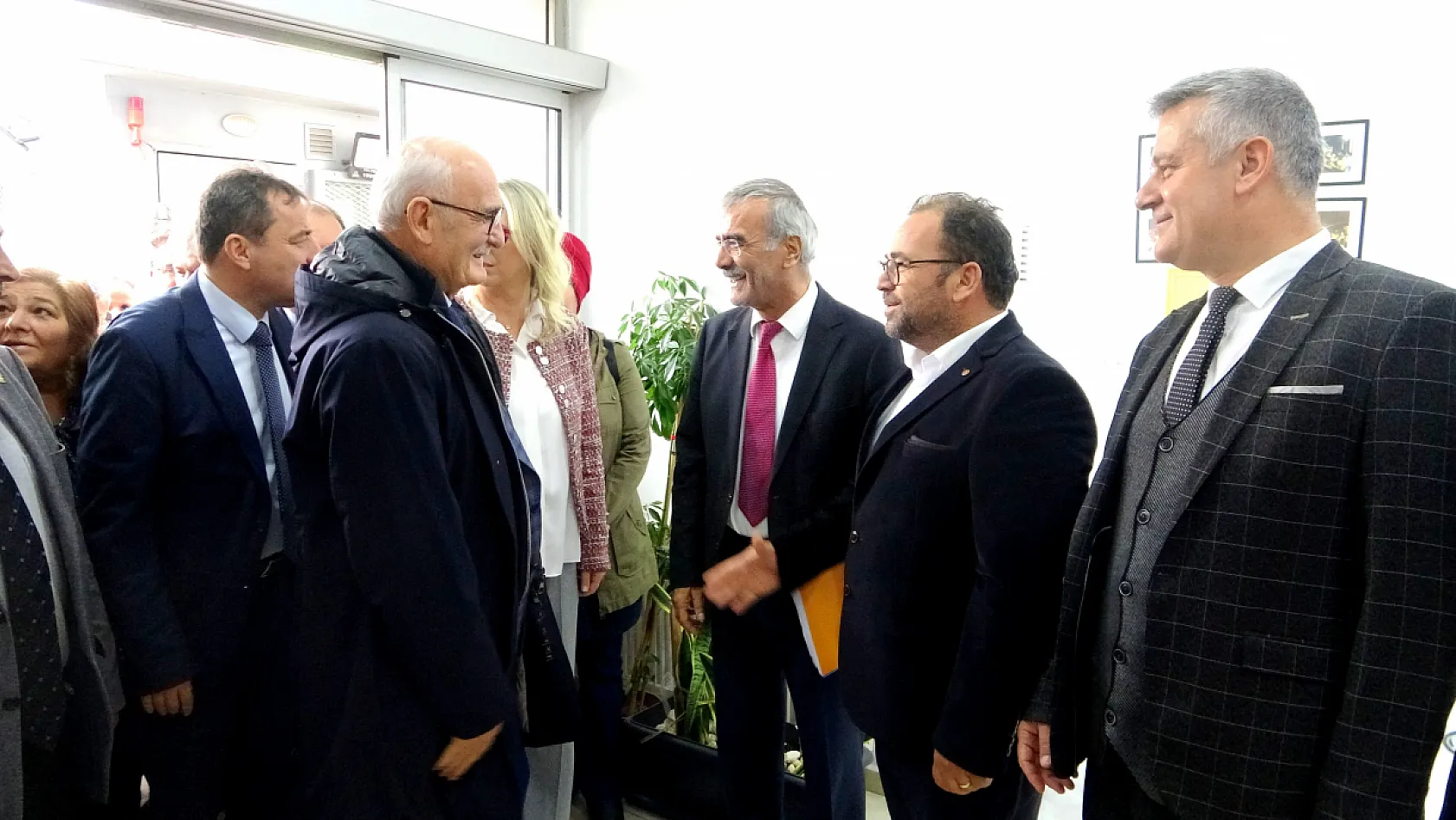 AK Parti Genel Başkan Yardımcısı Yılmaz 'Milletimizin takdiri bizim pusulamızdır'