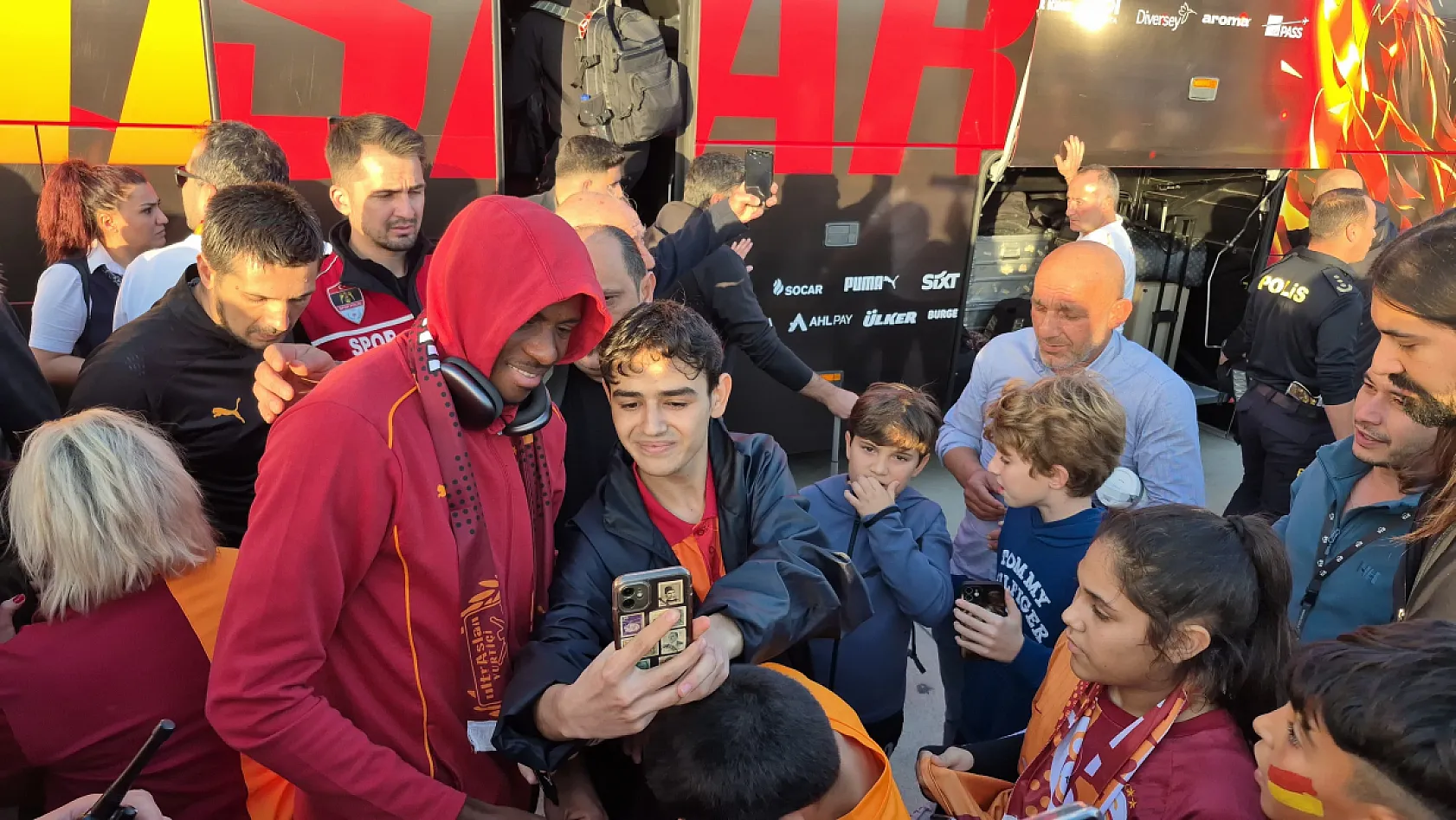 Galatasaray'a Bodrum'da coşkulu karşılama