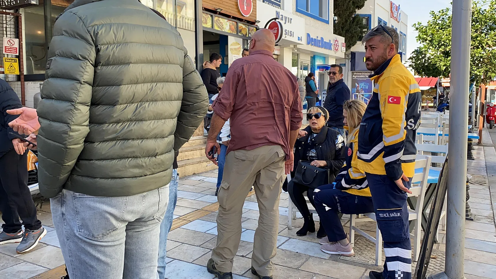 Muğla'da sürücü Otomobille iş yerine girdi