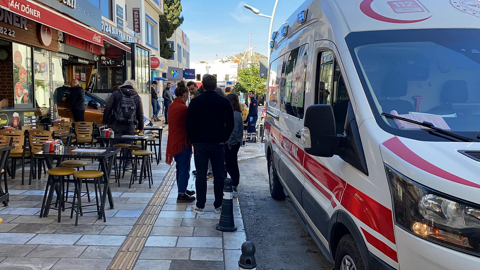 Muğla'da sürücü Otomobille iş yerine girdi