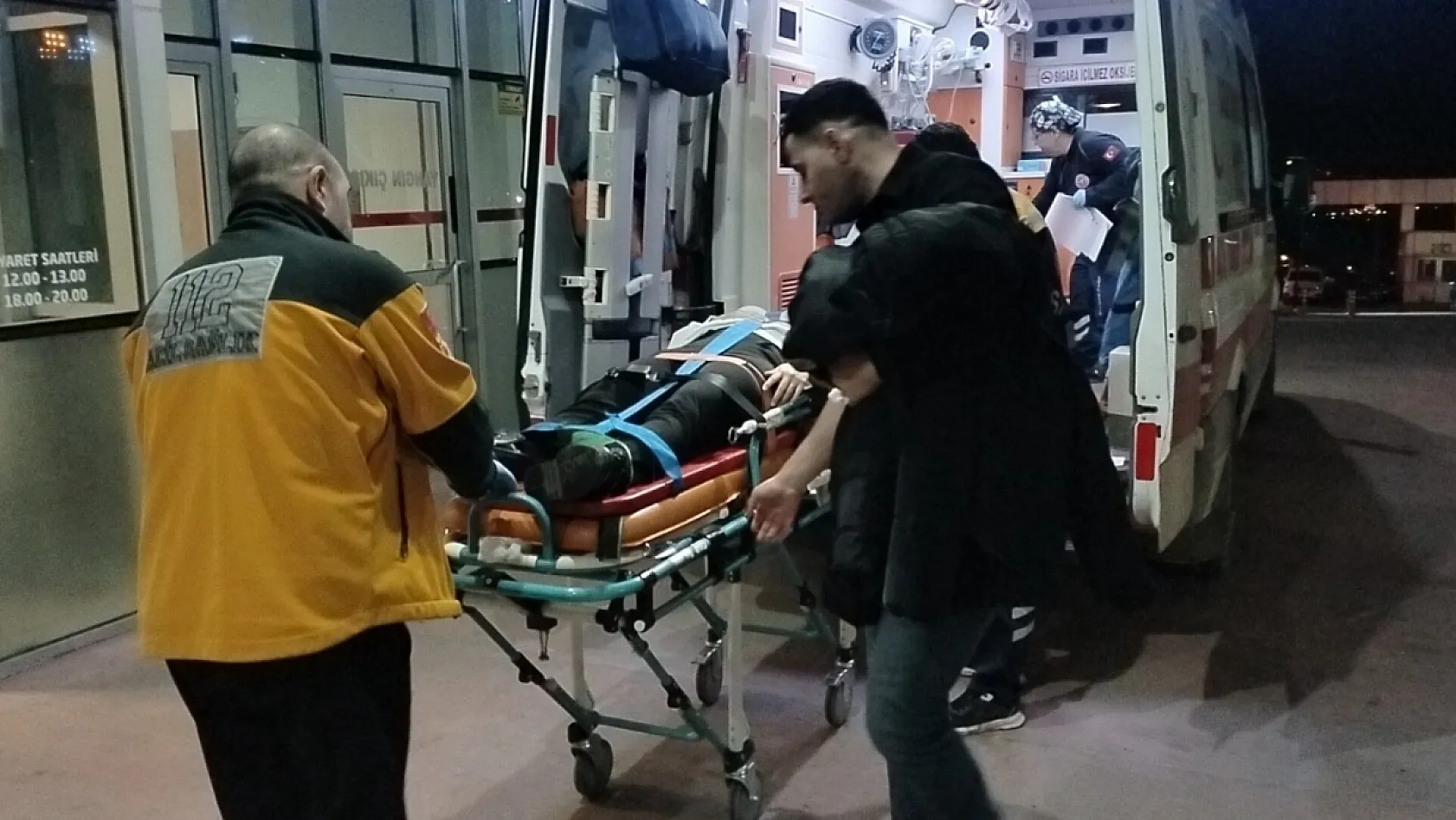 Polis çiftin bulunduğu otomobil önce traktörle, ardından kamyonetle çarpıştı