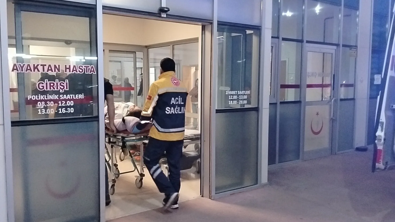 Polis çiftin bulunduğu otomobil önce traktörle, ardından kamyonetle çarpıştı