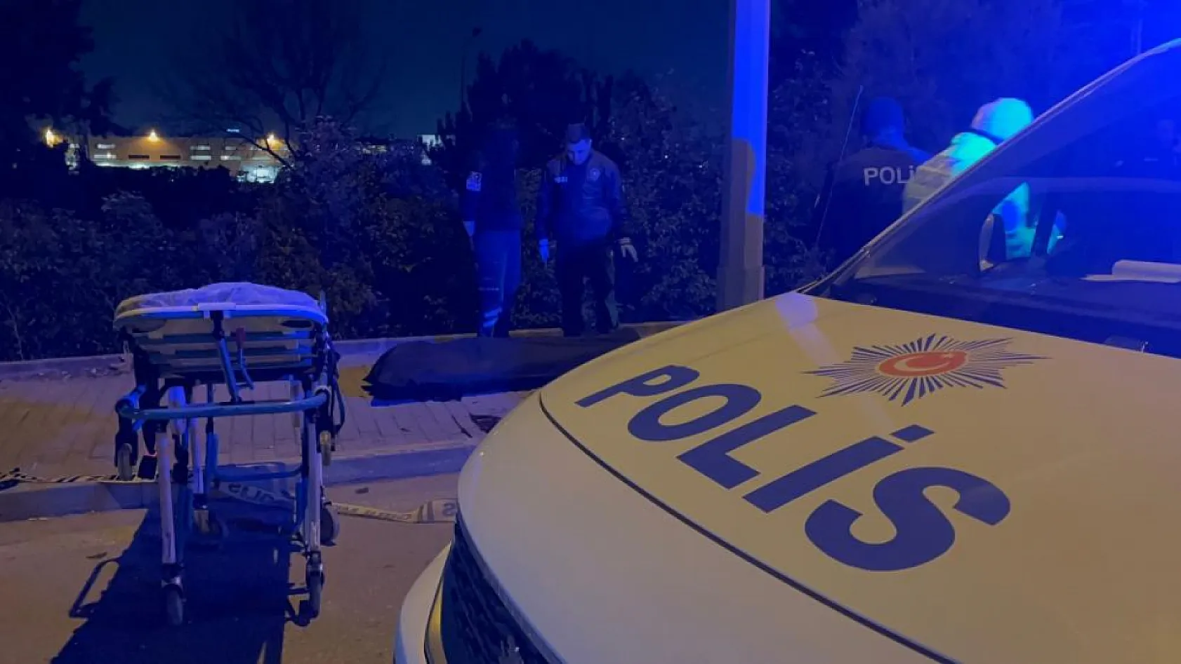 Feci kaza: Otomobile çarpan motosikletteki 2 kişi hayatını kaybetti