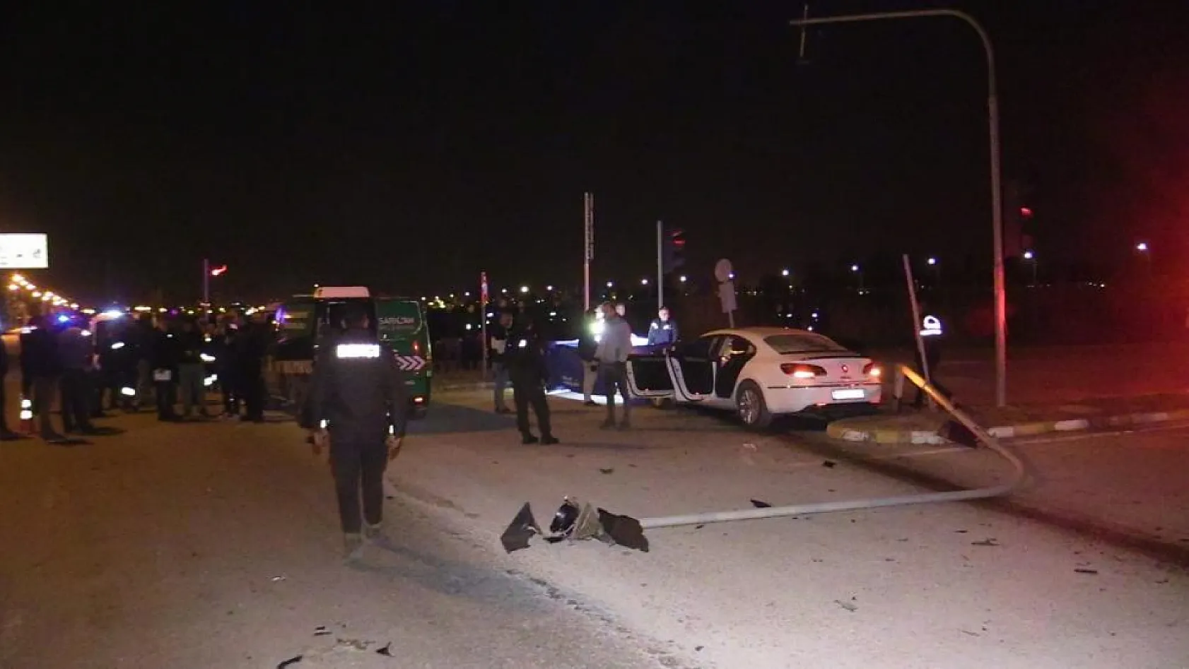 Alkollü uzman çavuş uygulamada durmadı, polis memuruna çarpıp şehit etti