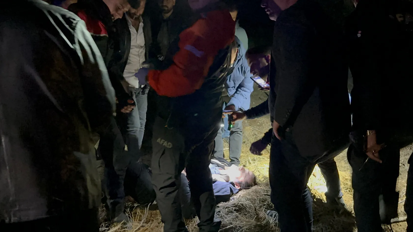 Silahla vuruldu, hastaneye ulaşmak için ormanda iki saat yürüdü