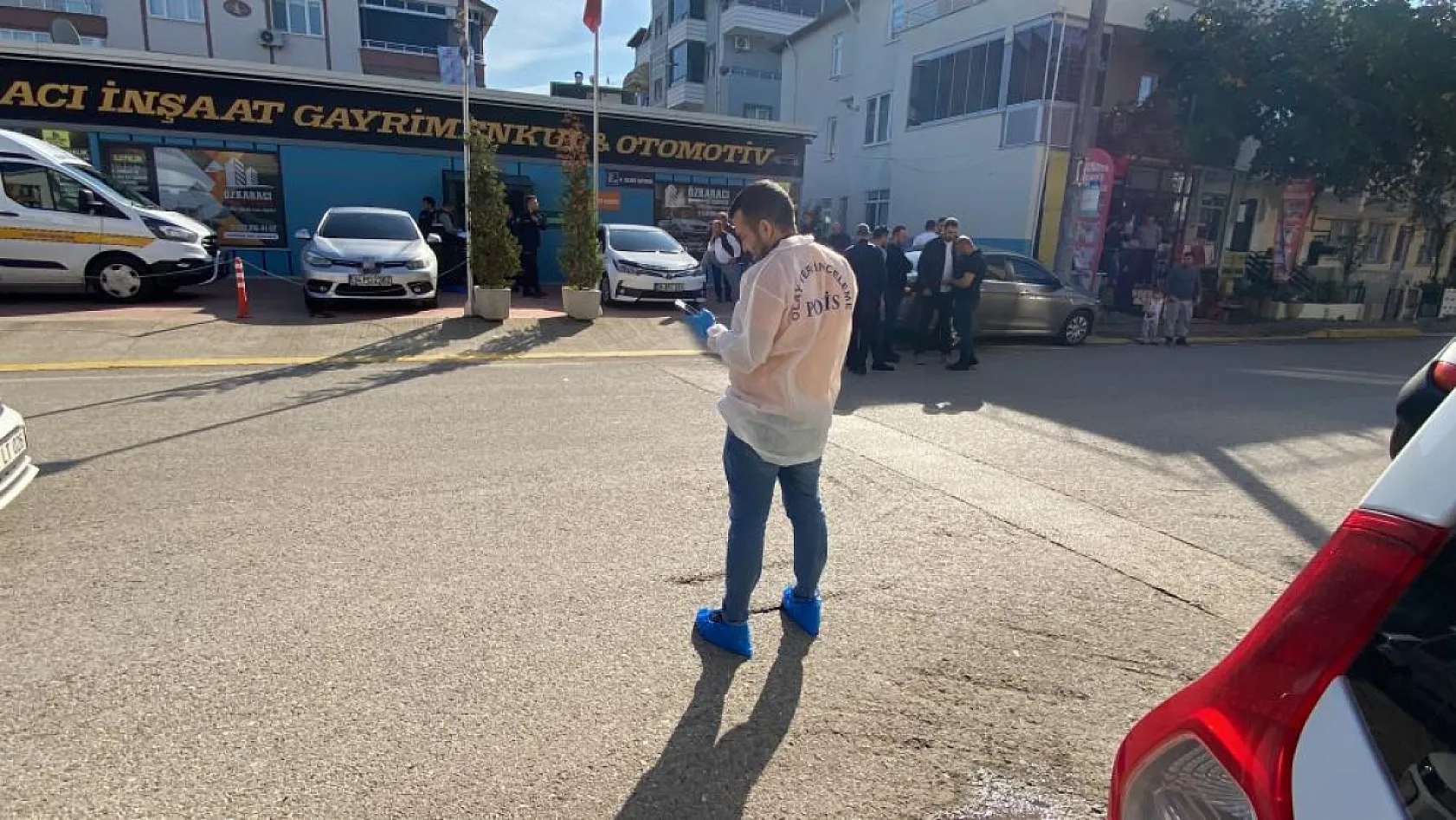 'Sana aşığım' diyerek kendisini taciz ettiğini iddia ettiği kadını ve kardeşini vurmuş