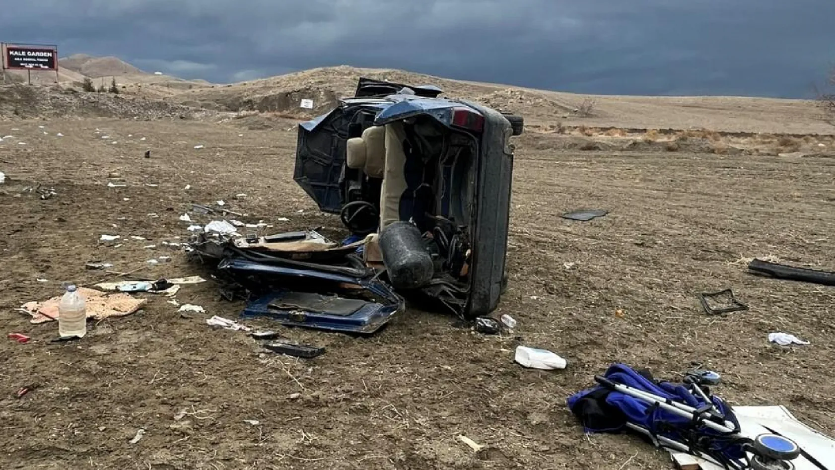 Feci kaza, takla atan Fiat otomobil paramparça oldu: Sürücü ağır yaralı
