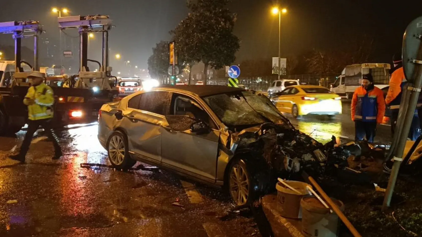 Sahil yolunda feci kaza: 1'i ağır 6 yaralı