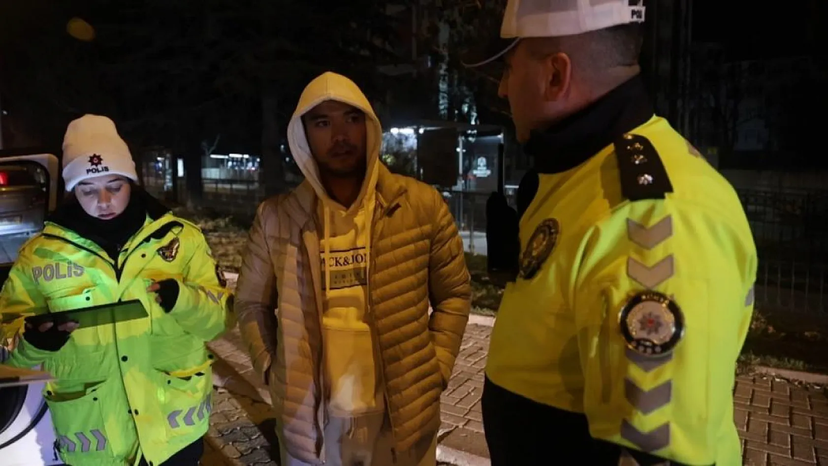 Alkollü sürücüden aracının plakasını soran polise ilginç karşılık: 'Allah Allah, düşmüş mü?'