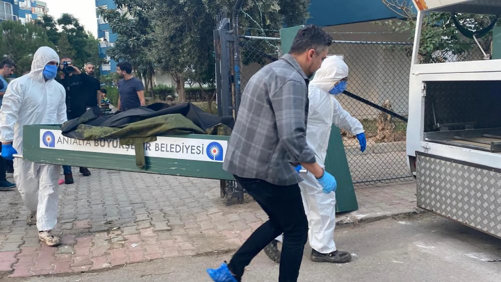 45 gün önce ölü bulunan İranlı 3 kardeşin cenazeleri teslim alındı