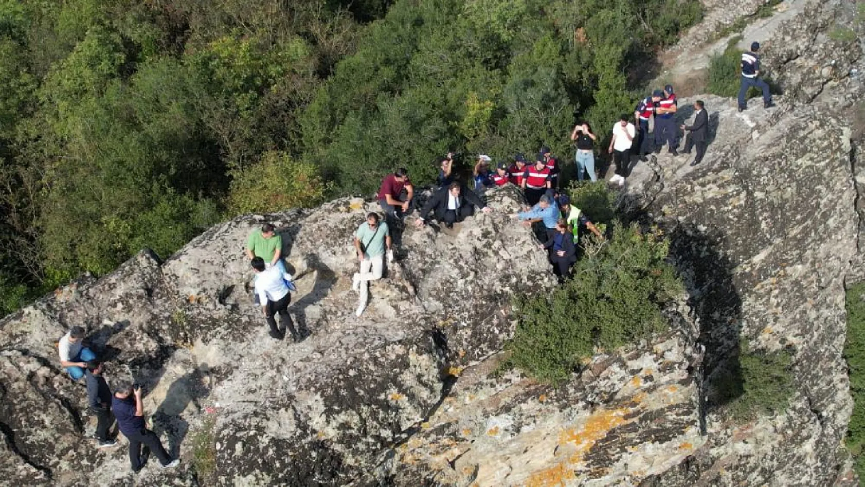 Eşini uçurumdan iterek öldüren kocaya ağırlaştırılmış müebbet