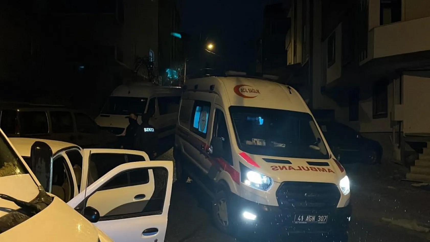 Otopark kavgasında komşuları tarafından vurulan kardeşlerden biri hayatını kaybetti