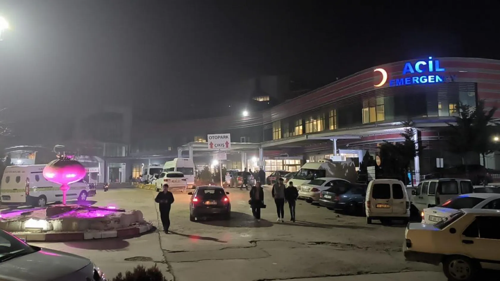 Hastanede dehşet: Tartıştığı kadını öldürdü ardından kendini vurdu