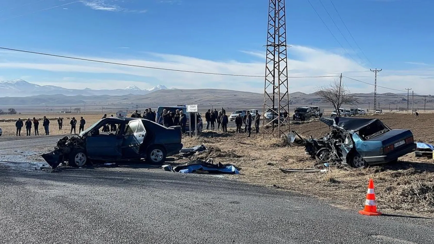Fiat Tofaş otomobil baba ve oğluna mezar oldu