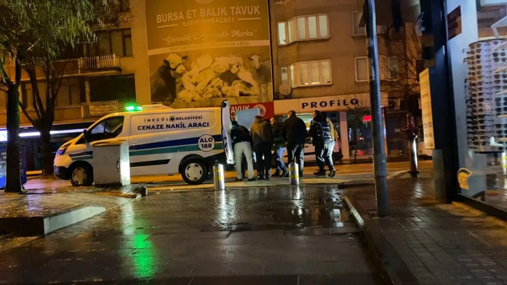 Yaşlı adam, tarihi caminin tuvaletinde ölü bulundu