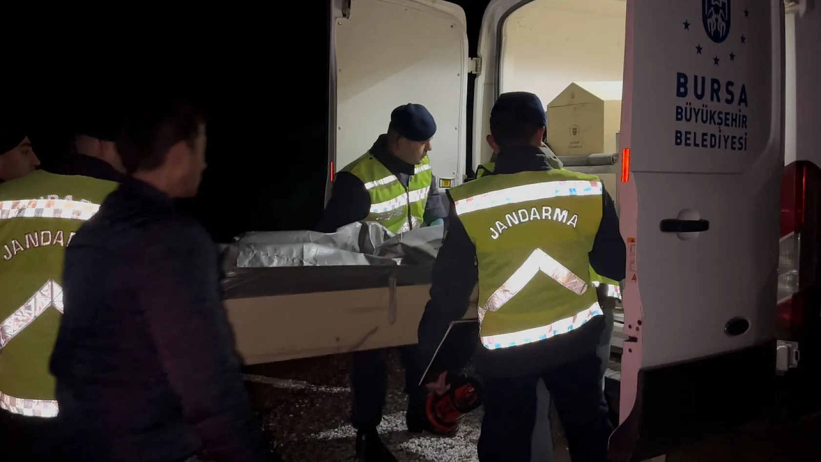 18 yaşındaki gencin cesedi ormanda yanmış halde bulundu