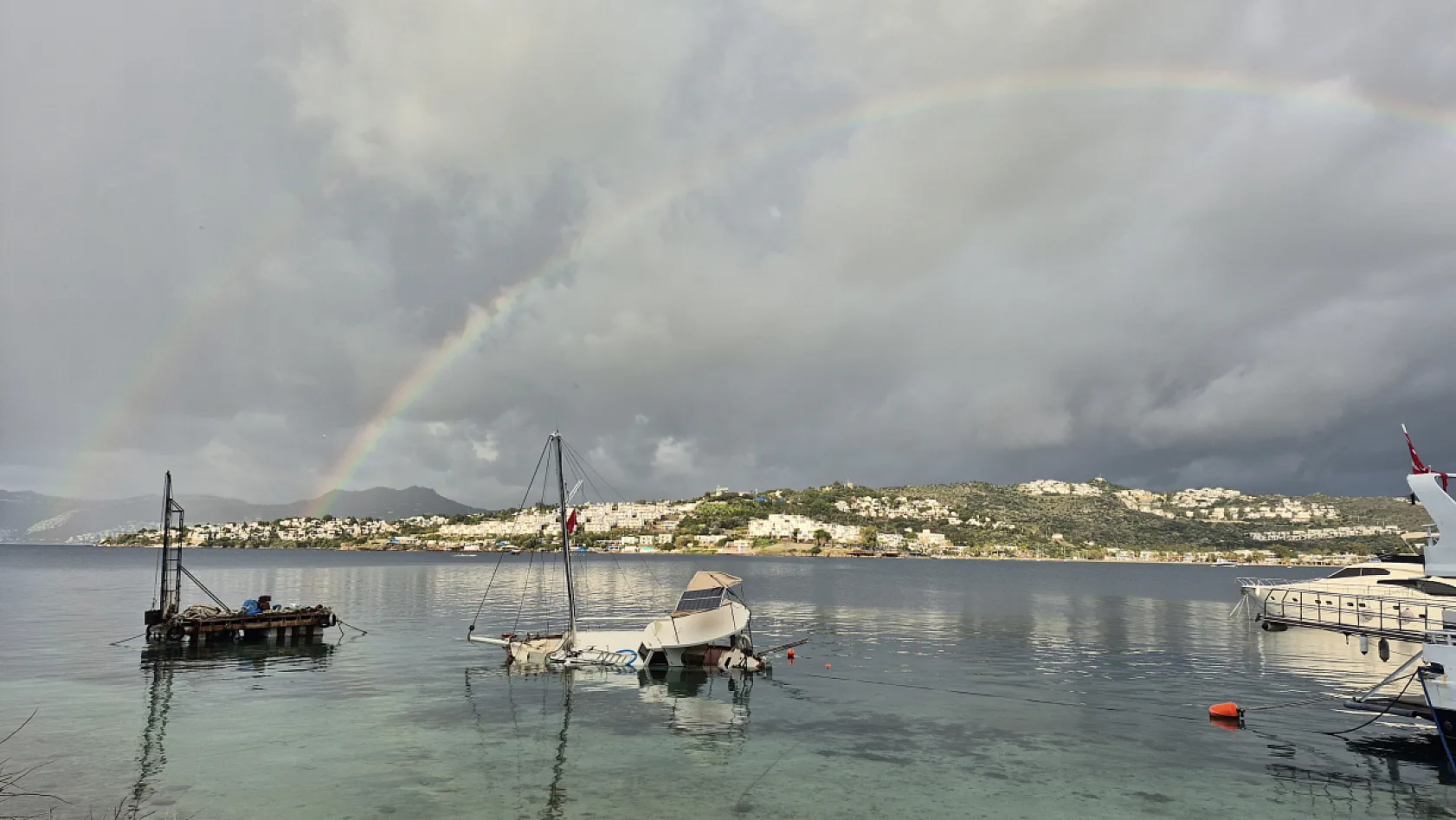 Bodrum Bitez Koyu'nda tekne battı