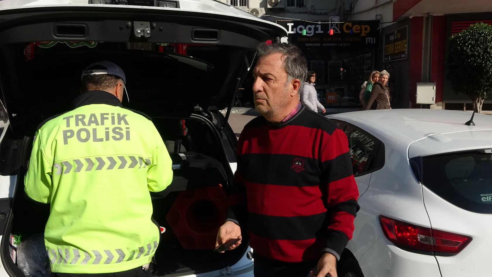 Yayaya yol vermedi ceza yememek için 'Namazdan çıktım' savunması