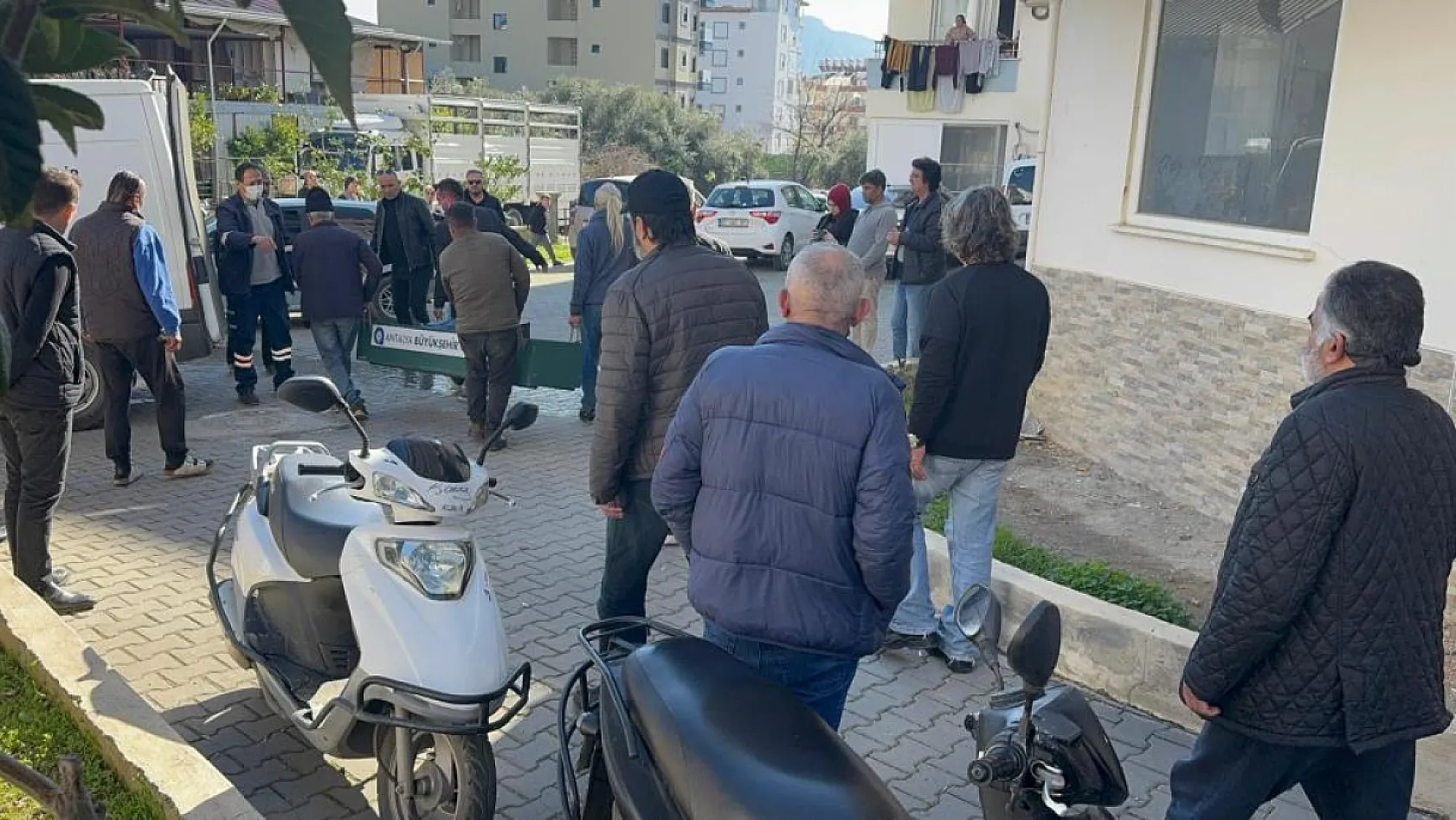 Yalnız Yaşayan 60 Yaşındaki Adam Evinde Ölü Bulundu