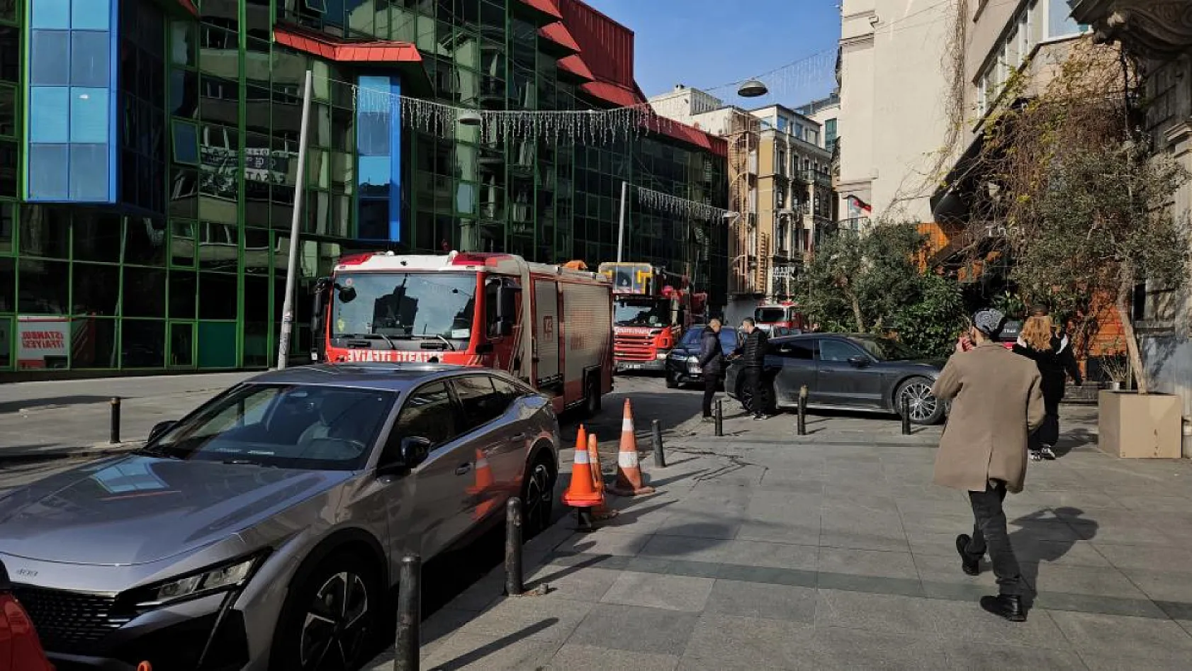 Otelde Elektrik Panosundan Kaynaklanan Yangın Panik Yarattı