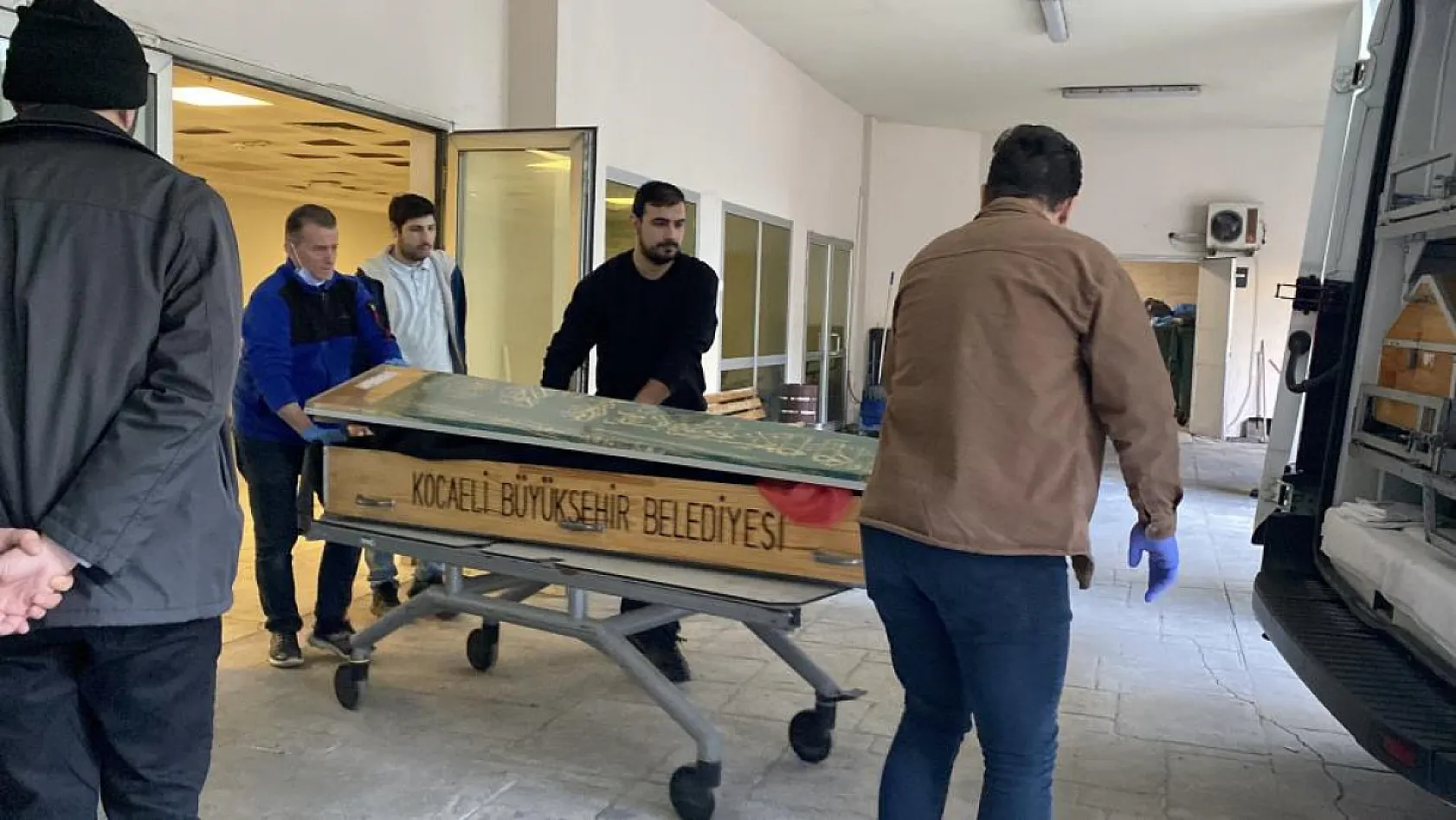 Aldatma tartışmasında kocasını öldürdü