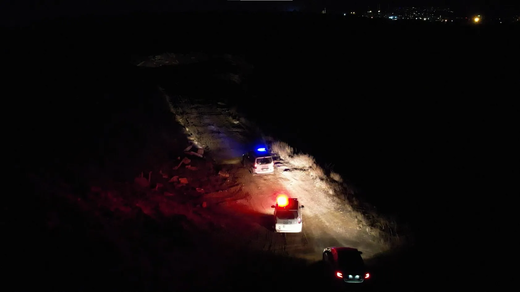 Ankara semalarında gizemli cisim! Göktaşı mı, UFO mu?