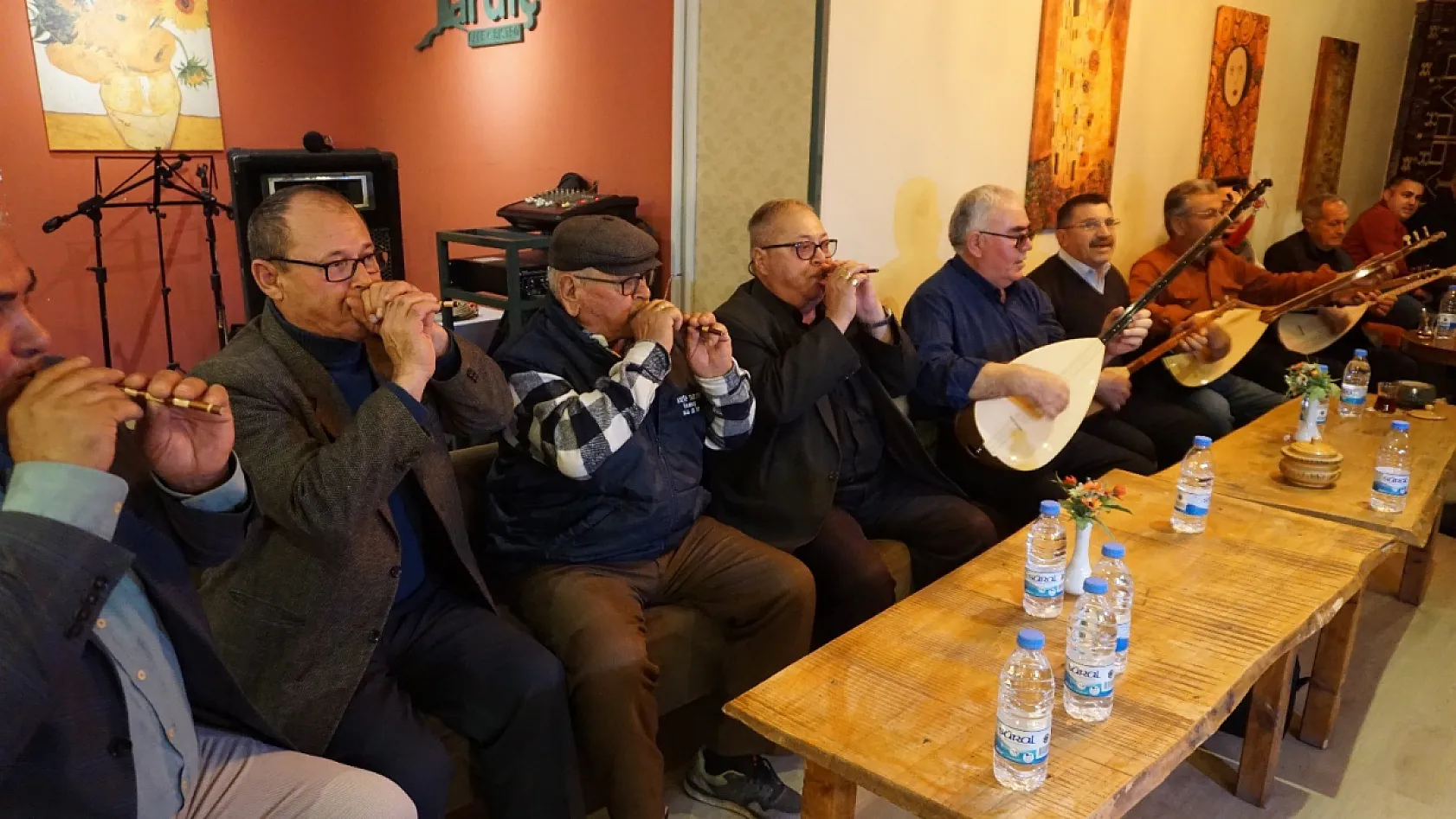 Gölhisar'da yaren geceleriyle gelenek yaşatılıyor